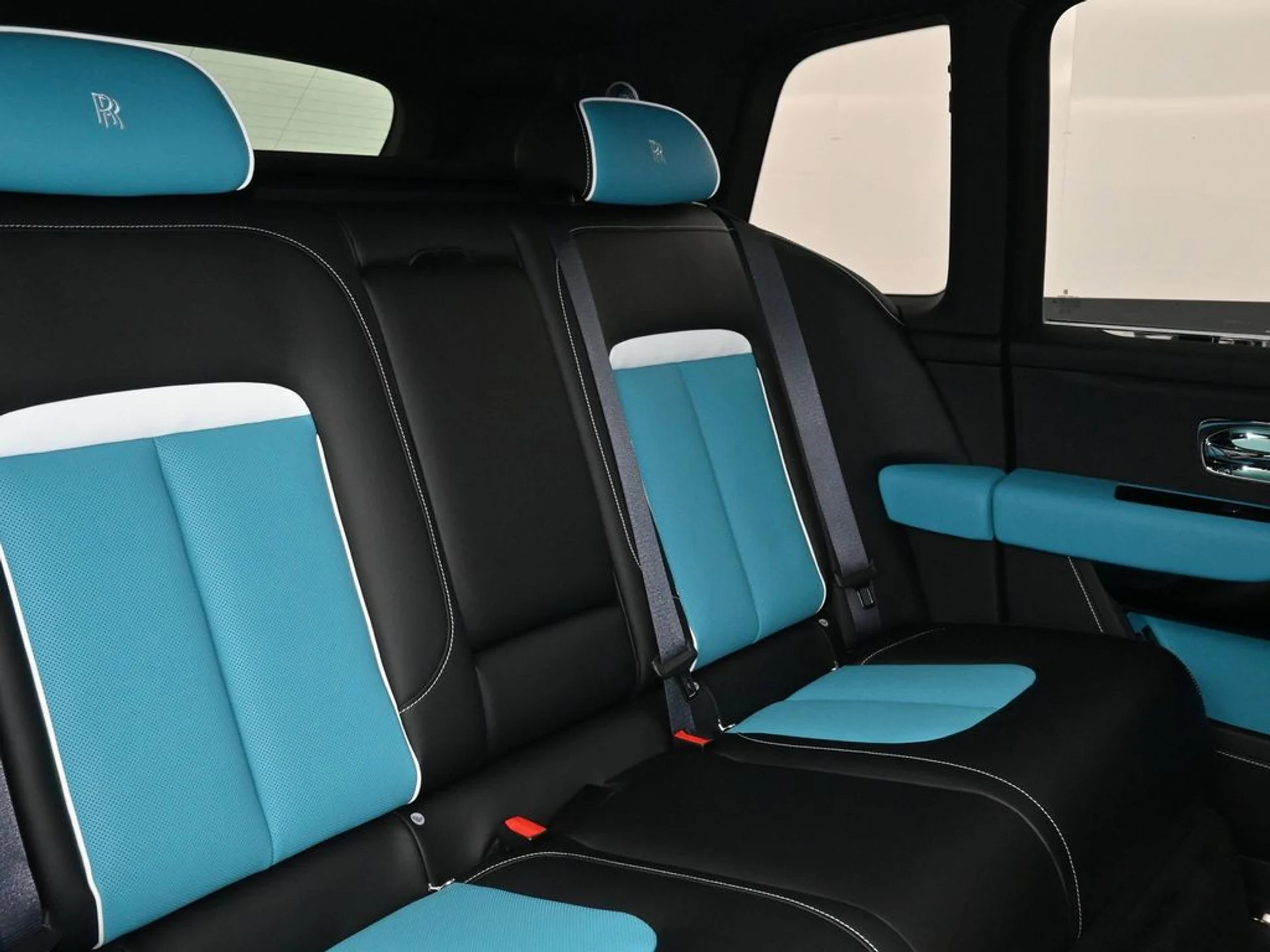 mph007_2366785091_e9733e582e806944ae666be6aea25092x_290d555cd9