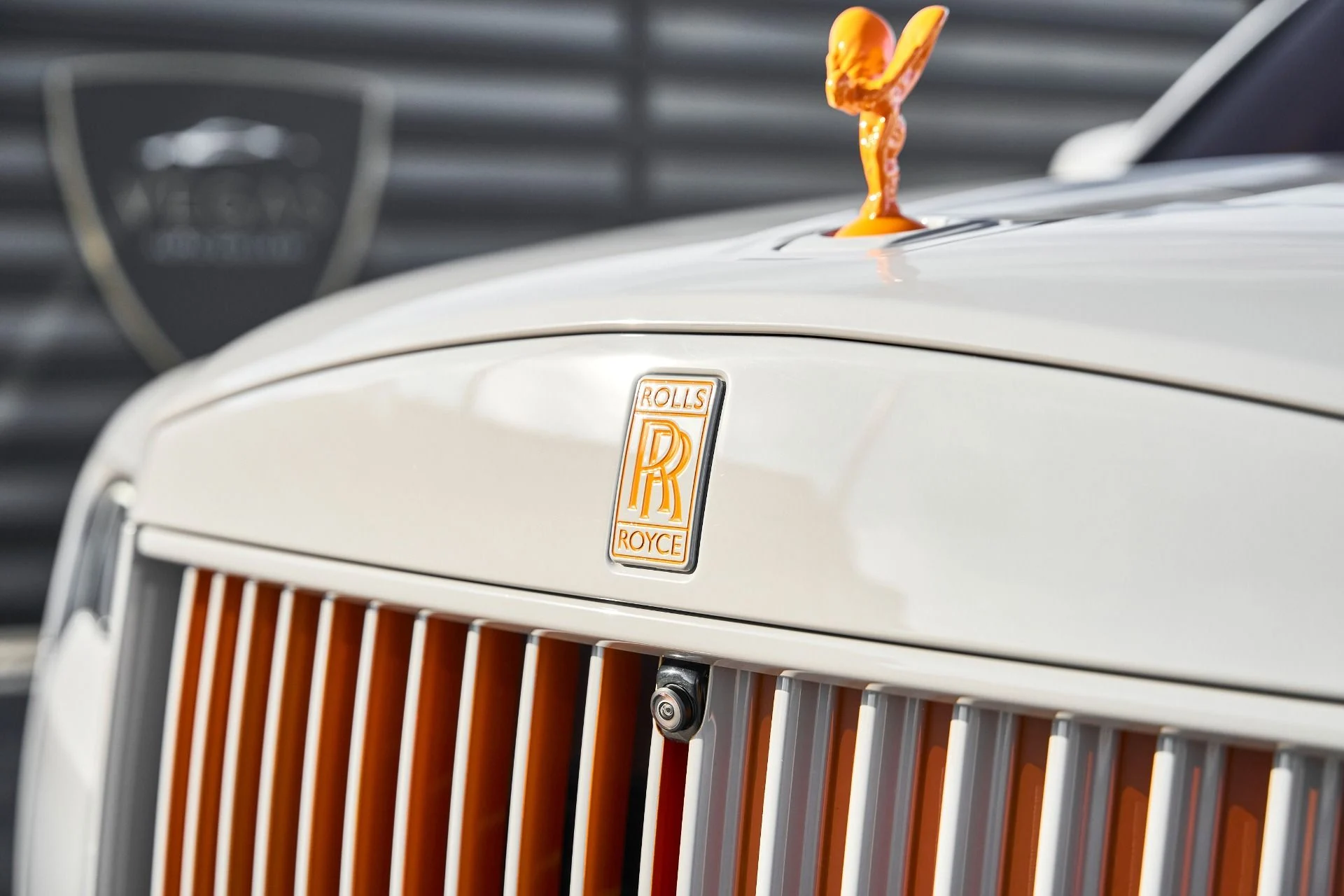 mph007_2368573773_Used_2025_Rolls_Royce_Cullinan_1766456593_5d4af44e3f