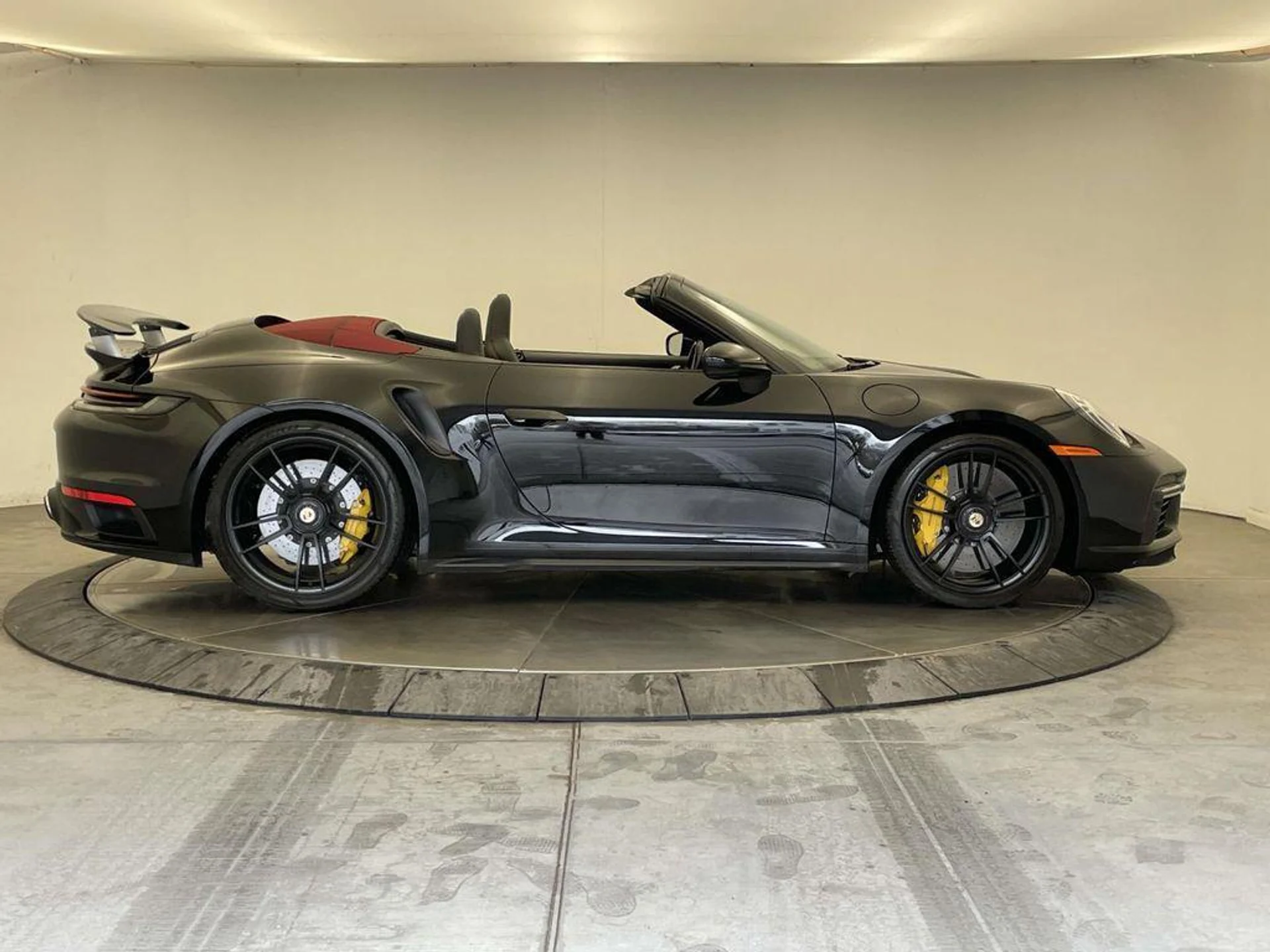 mph007_2369600614_o2_B0e_X4e_Do48_H5v9z_L_Umsws5_QZ_0_fd74b465d1