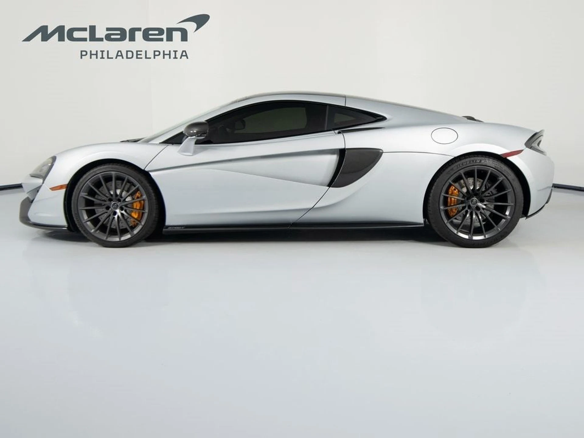 mph007_2370552822_2f326e53ba2639198796175d9379f26cx_6920a73186