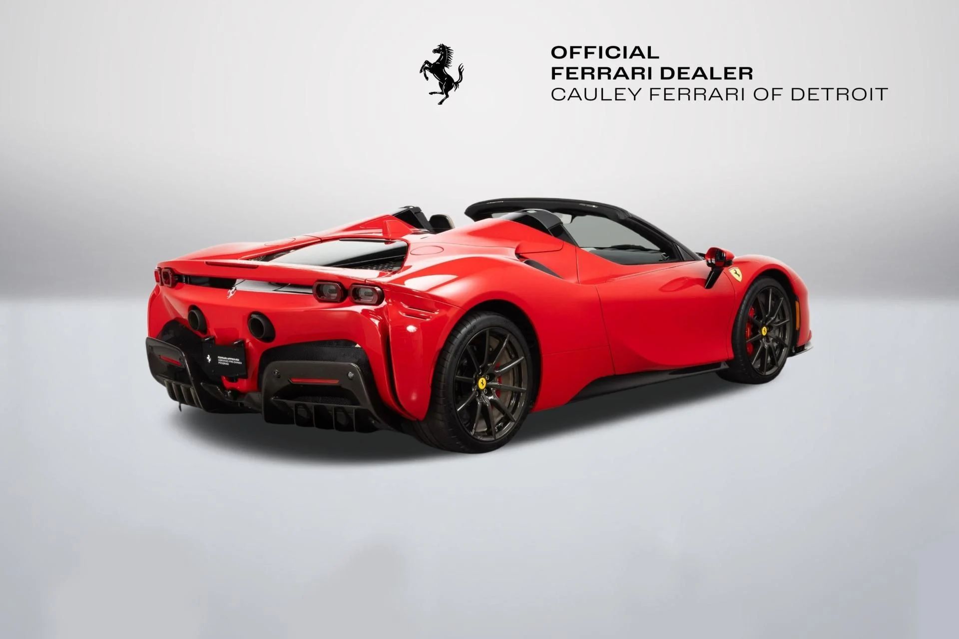 mph007_2379596520_Used_2022_Ferrari_SF_90_Spider_1788255943_120052cc78