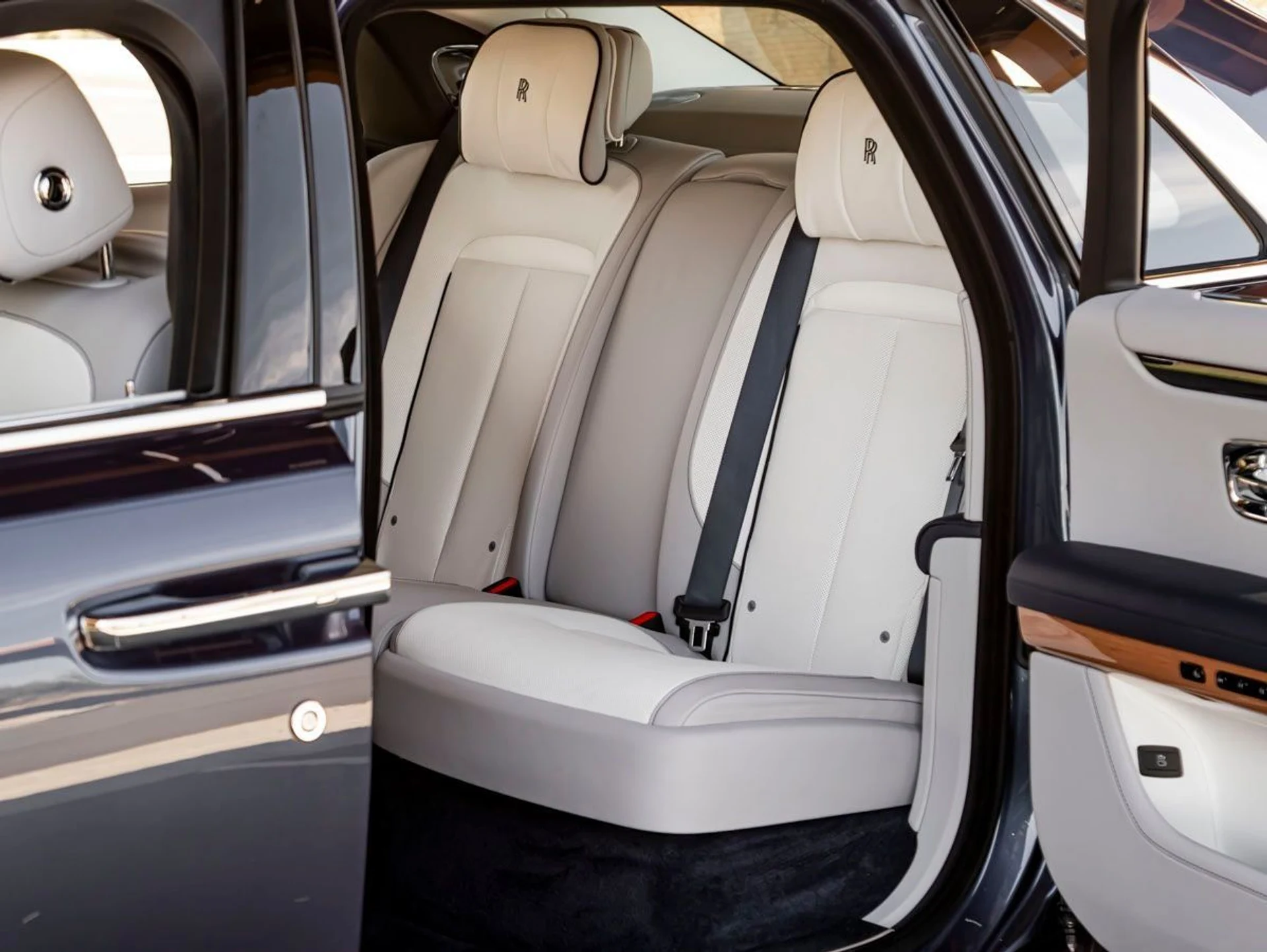 mph007_2393316637_8_0f2079c539