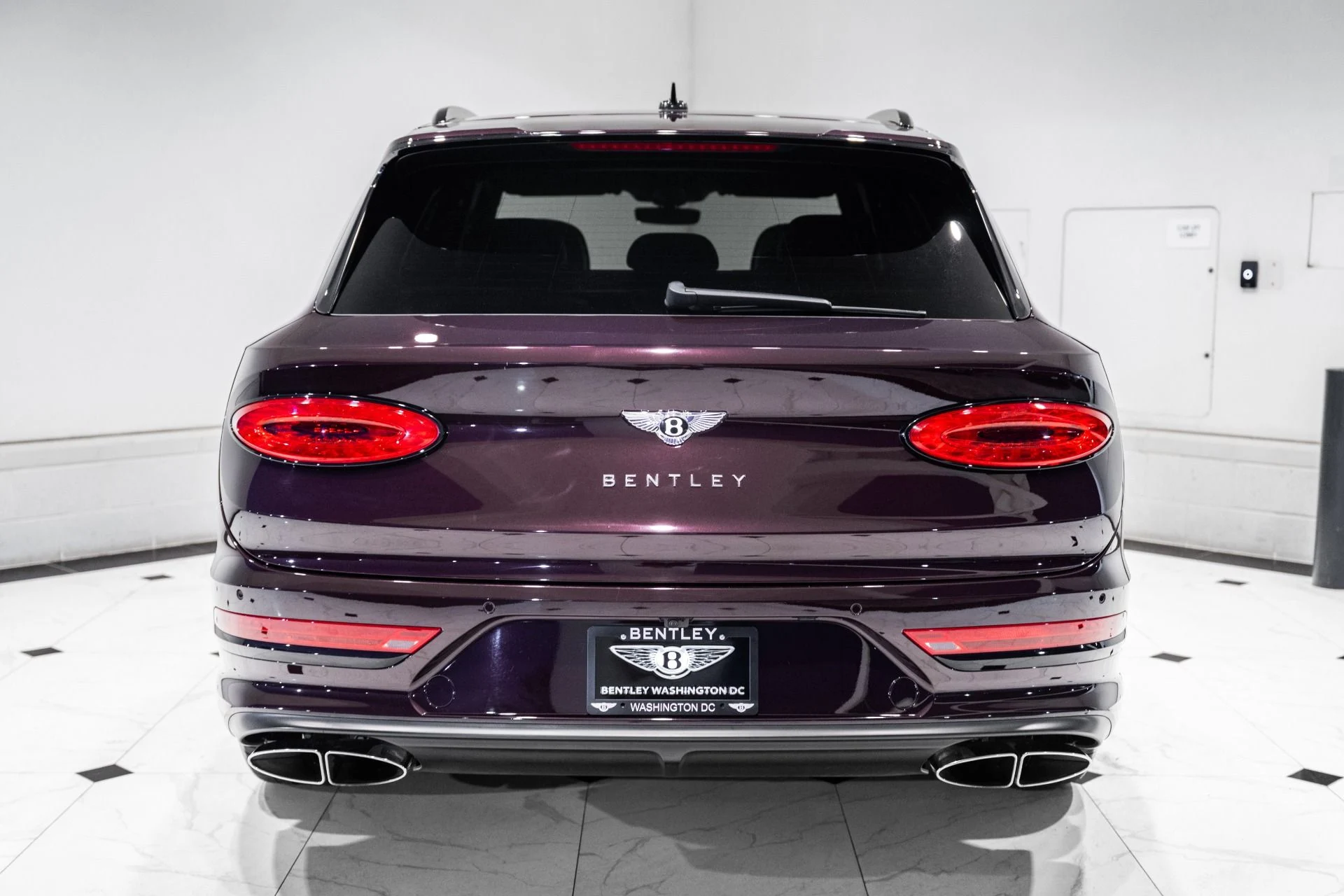 mph007_2402100047_Used_2022_Bentley_Bentayga_S_1782791860_709e15a316