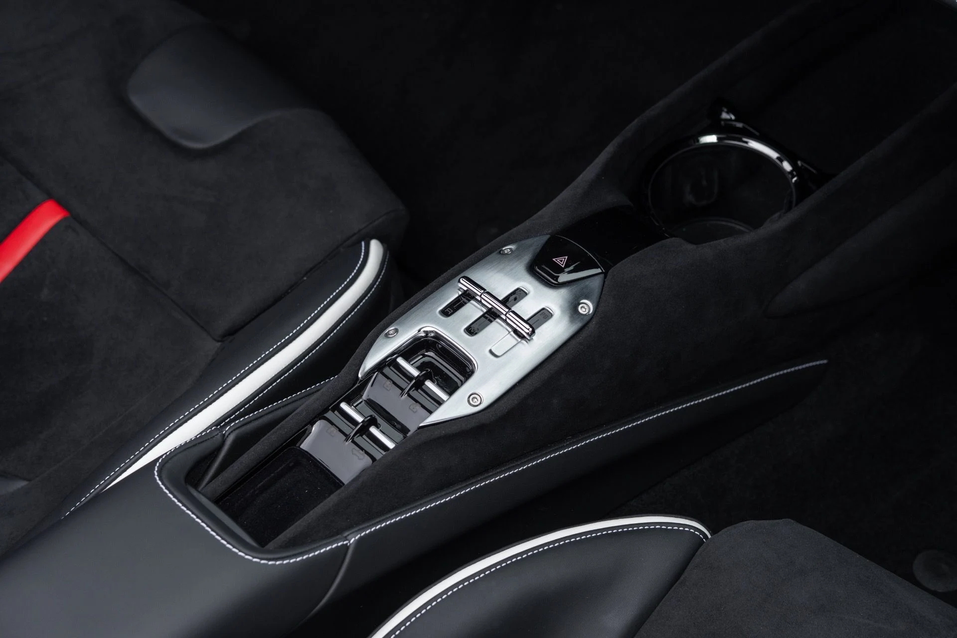 mph007_2402909685_Used_2024_Ferrari_SF_90_Spider_1775624639_001b9afcad