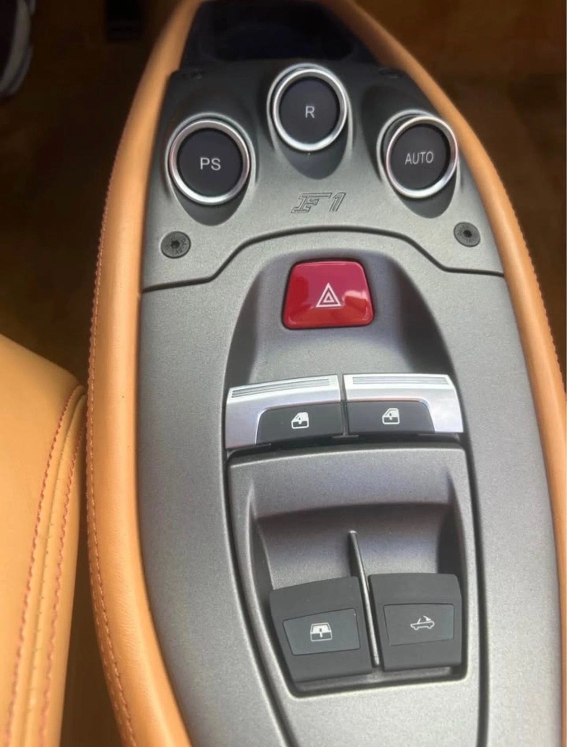 mph007_2404558381_Used_2014_Ferrari_458_Spider_1778618260_df8bff5f83