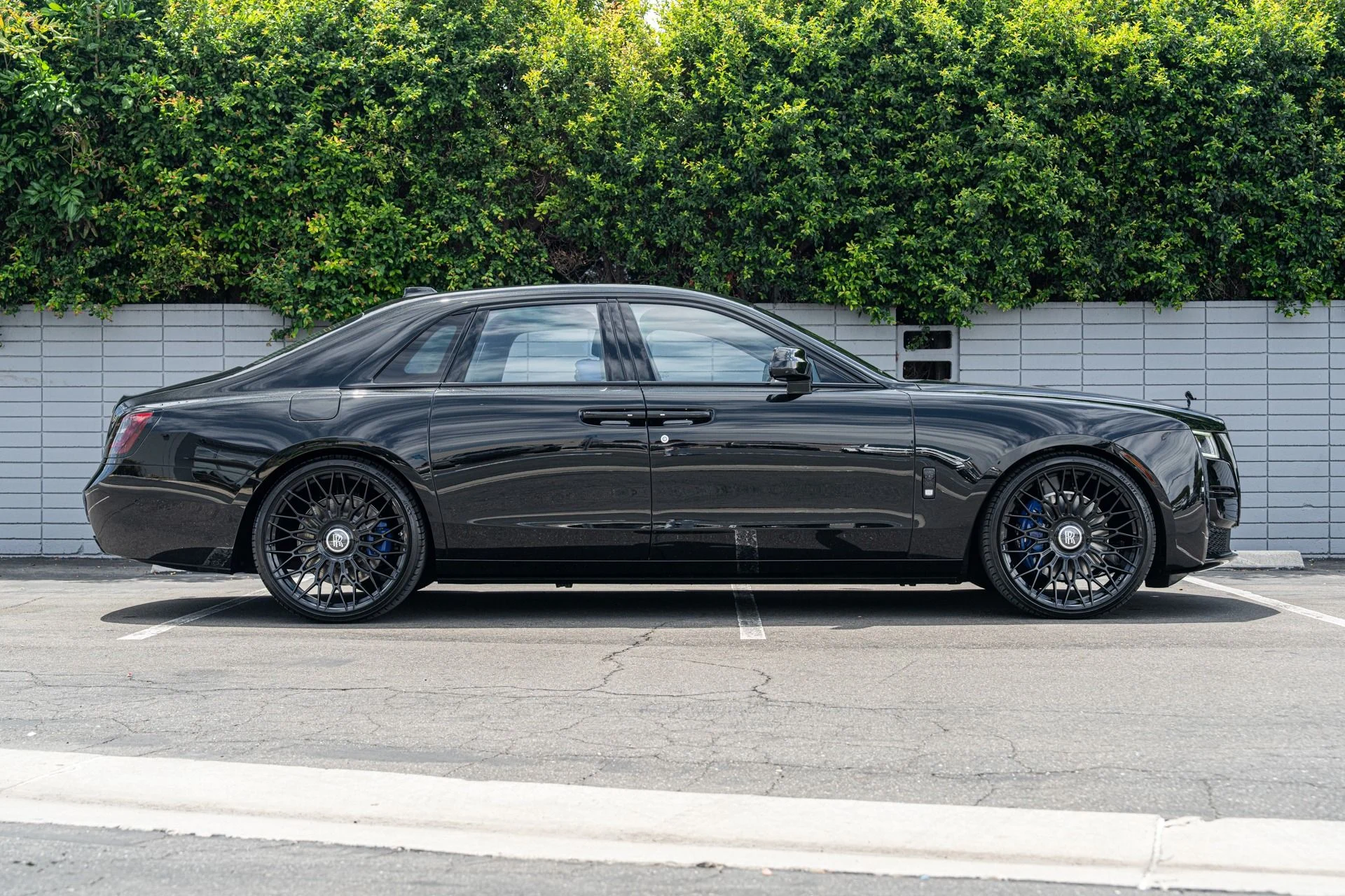 mph007_2406808056_Used_2022_Rolls_Royce_Ghost_1753158272_767308ec19