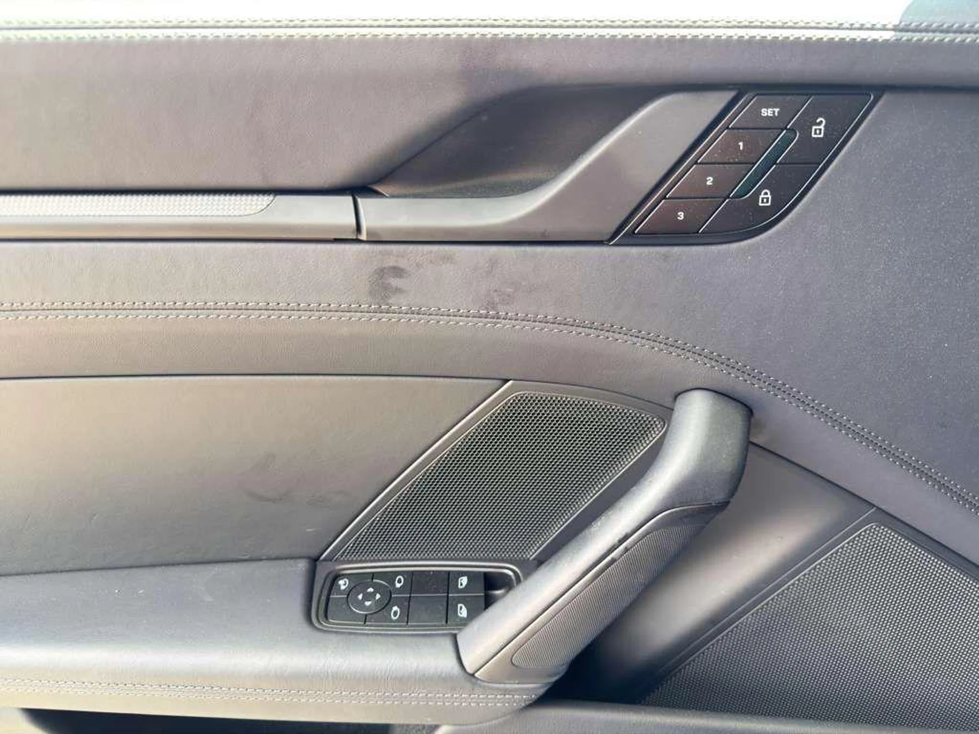 mph007_2419786018_2z3_Mkz_F_Iayztc_Gss_SS_5z06xq_Tv8_5fbf678771