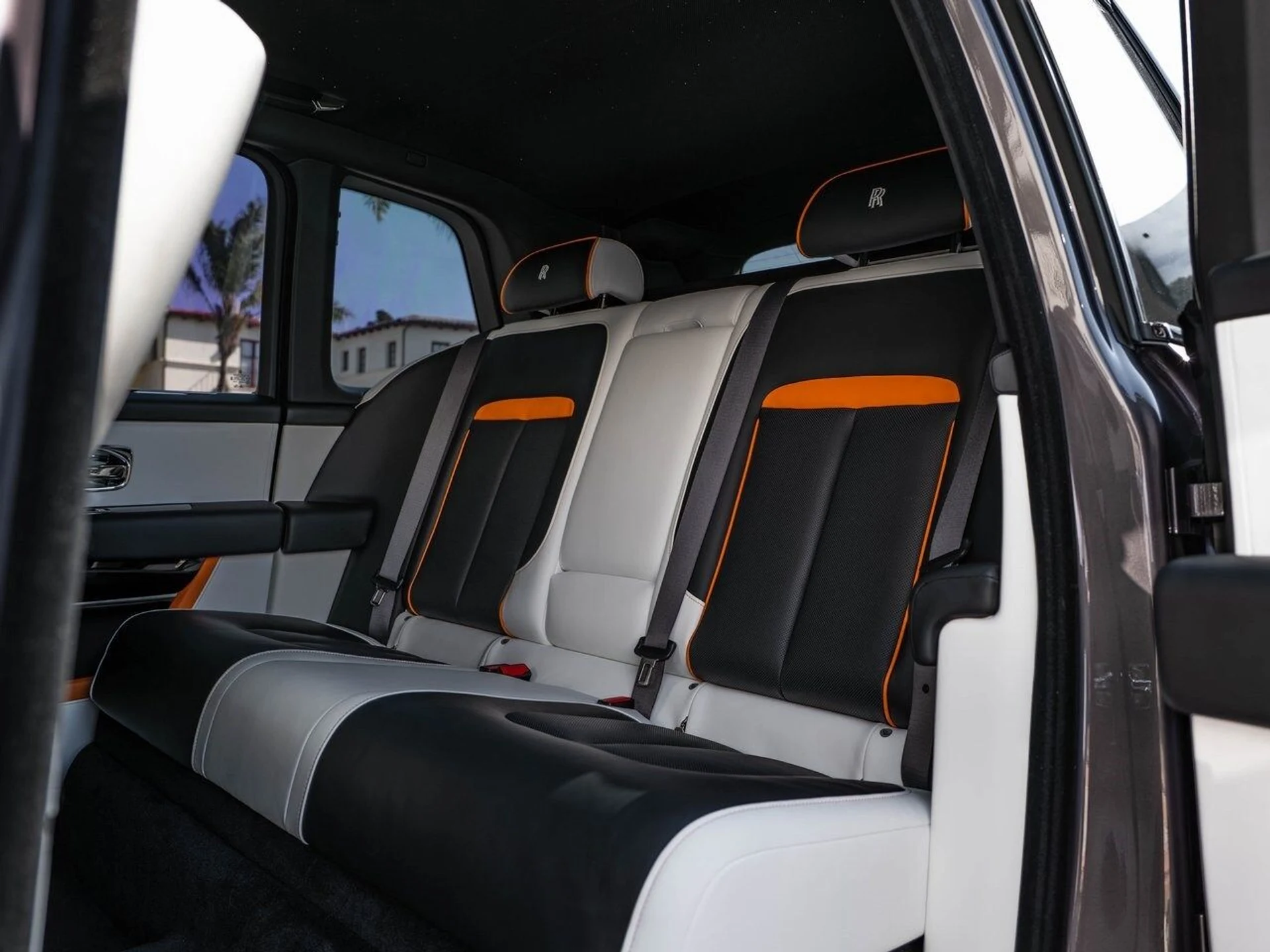 mph007_2428281076_cc47a75b1f1c41072b95786426710a13x_906a00df81