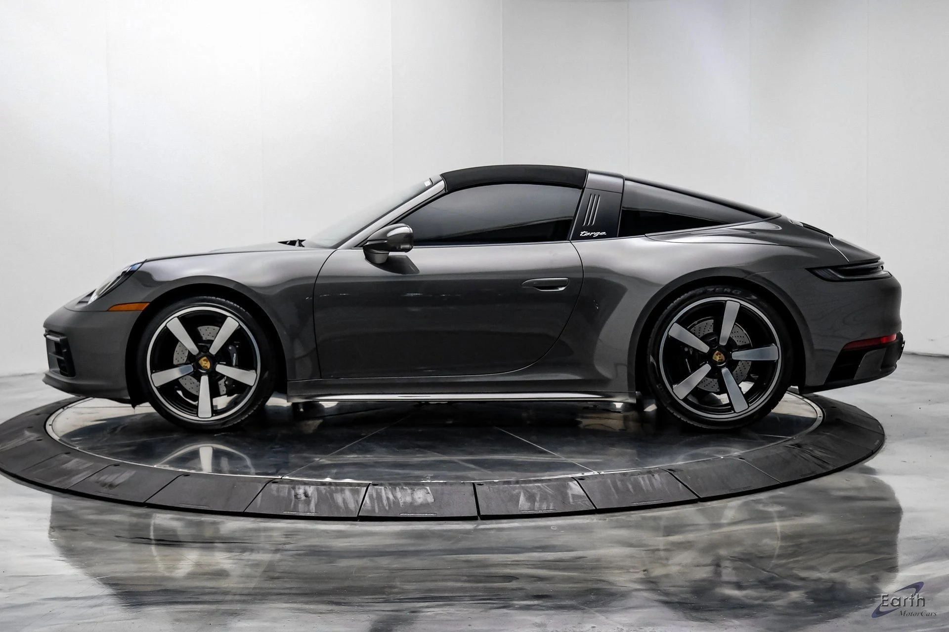 mph007_2429446151_a39f6b54177c0d9ea4fdee787b57ab26x_9af39d0986