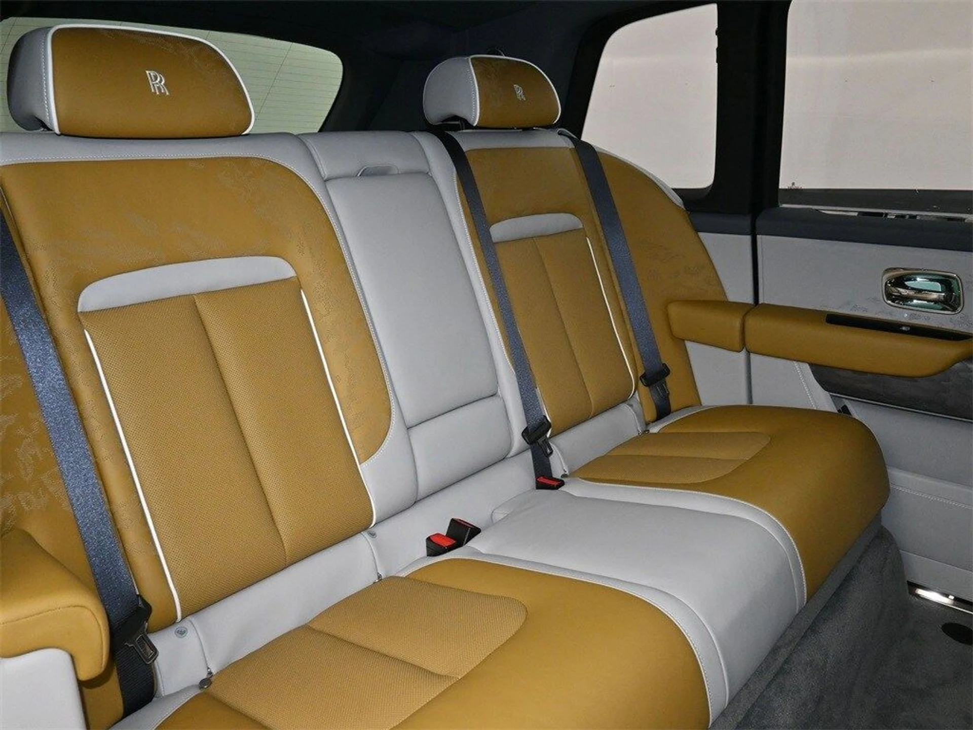 mph007_243725847_8d9b7403e45afa75ef83995cd23a7f86x_fa4f1a8a5b