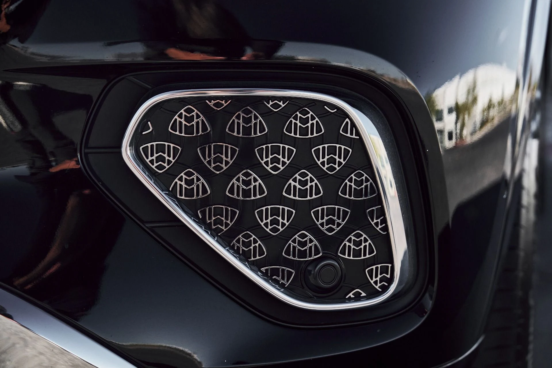 mph007_2443454722_Used_2024_Mercedes_Benz_GLS_Maybach_GLS_600_1776125604_10d82af8e0