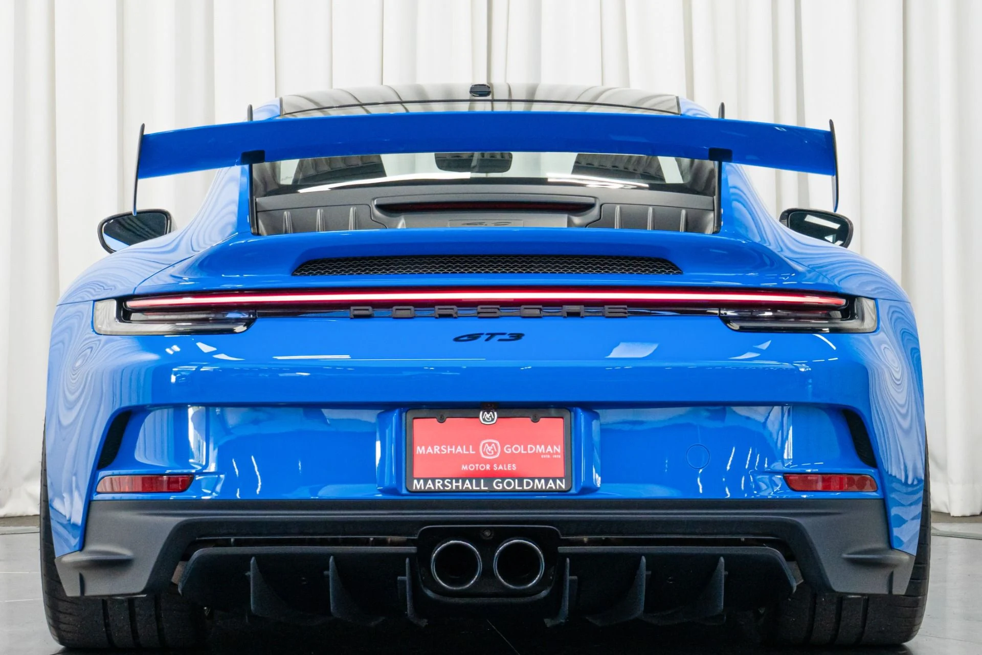 mph007_2443863699_Used_2022_Porsche_911_GT_3_6_Speed_1762362597_081dc6fc13