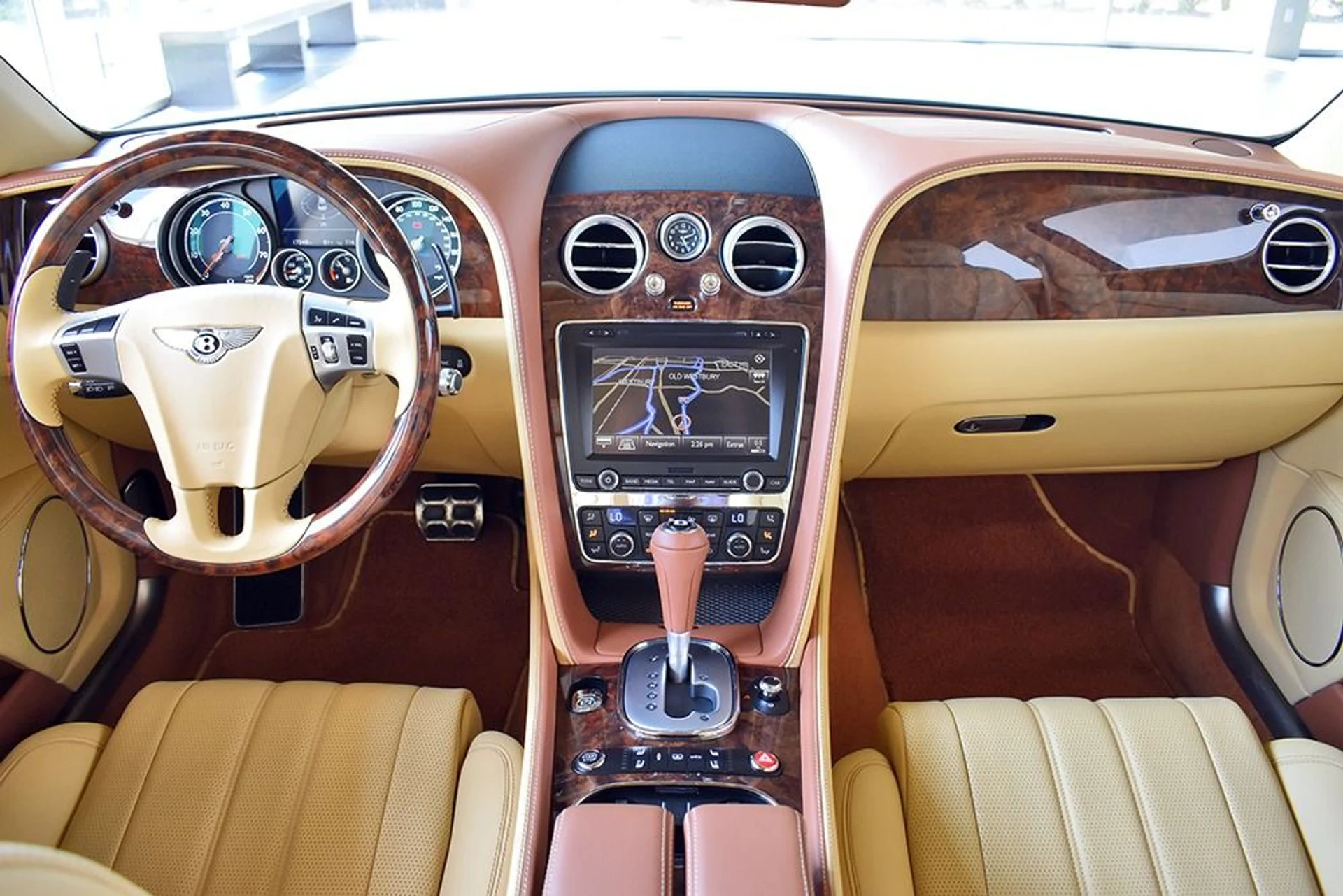 mph007_2444241902_Used_2014_Bentley_Flying_Spur_1536178123_dae6e0c4e3