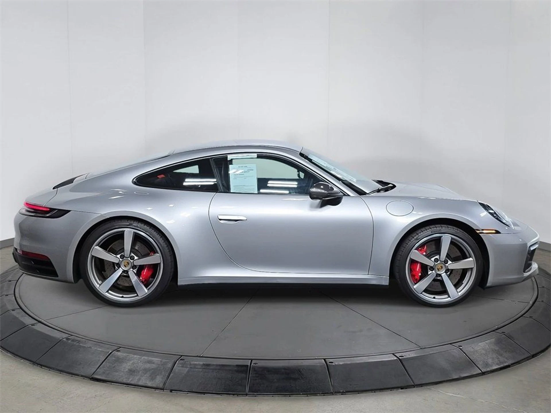 mph007_2461585802_817be0d364428b70a4f34214678da064_d0502bd2a9