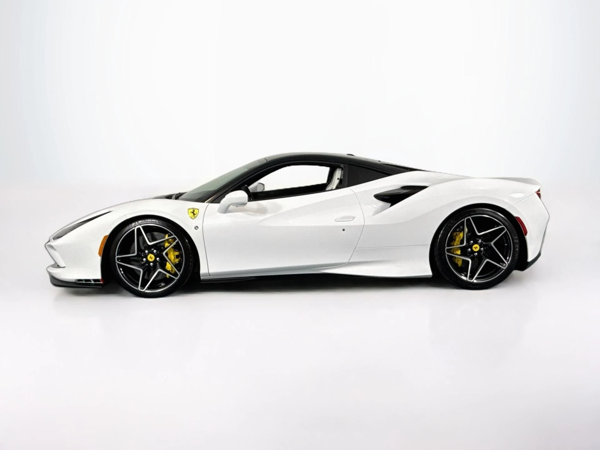 mph007_2463026479_Used_2020_Ferrari_F8_Tributo_1791224651_919069f8cd