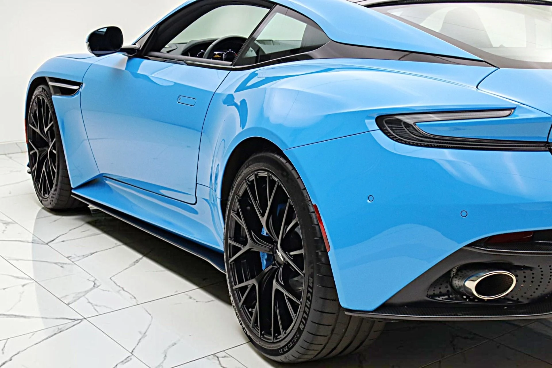 mph007_2465365246_Used_2024_Aston_Martin_DB_12_Coupe_LEASE_OPTIONS_AVAILABLE_4a48a7ccbd