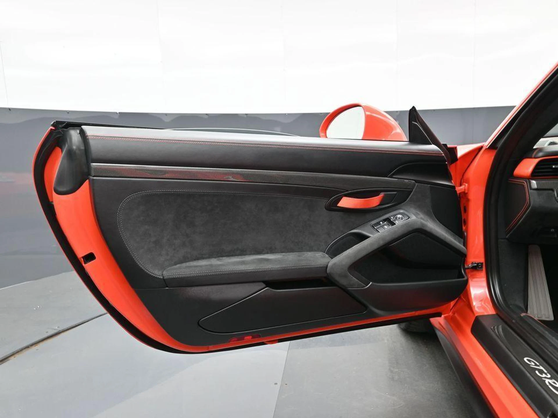 mph007_2472374931_ran_Zag_T5g_L_Wm_JOP_3758gso_G1y_AE_42091898f7