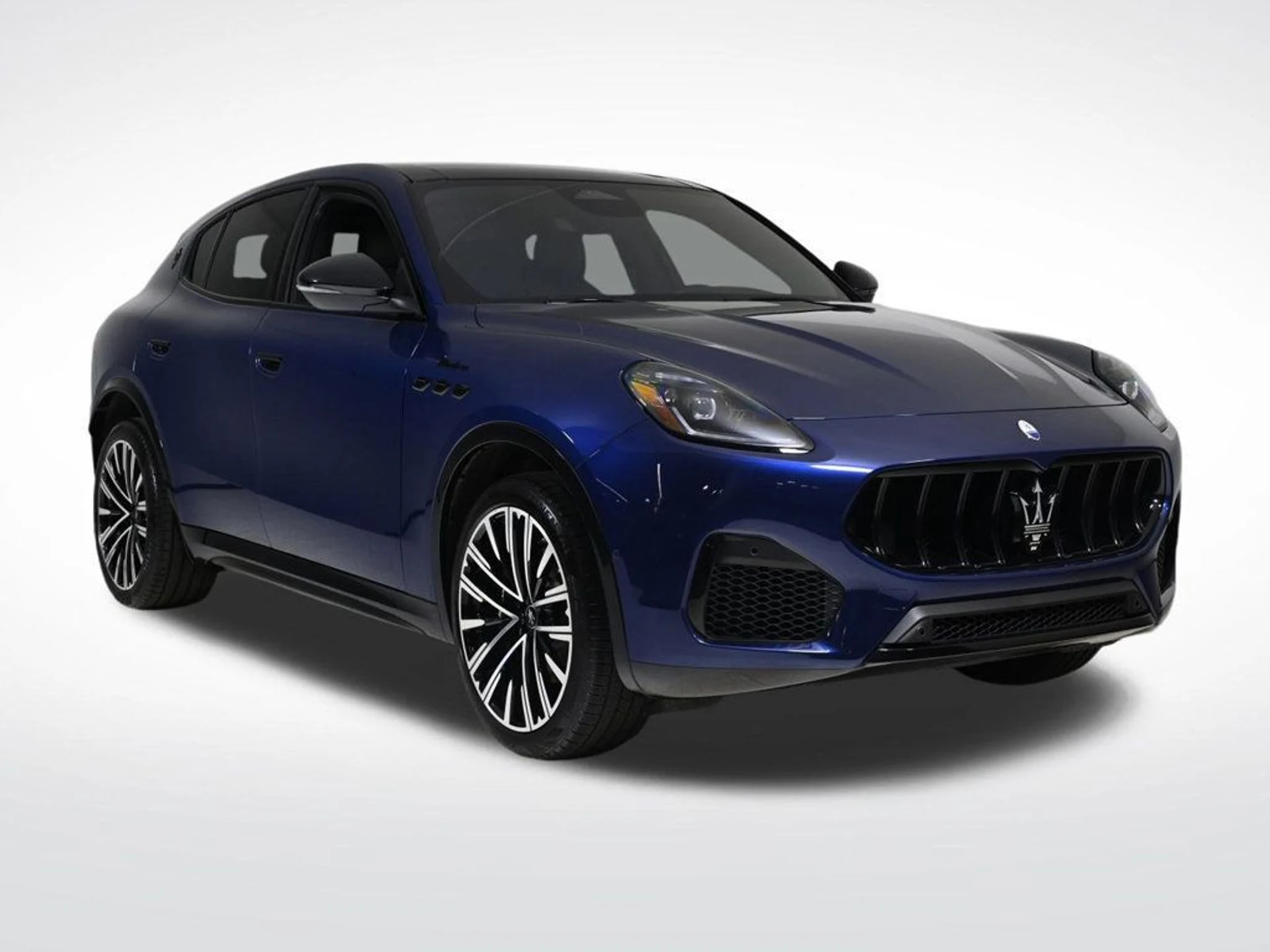 mph007_2476753778_used_2025_maserati_grecale_modena_11350_22945546_7_1024_7116fa7eab