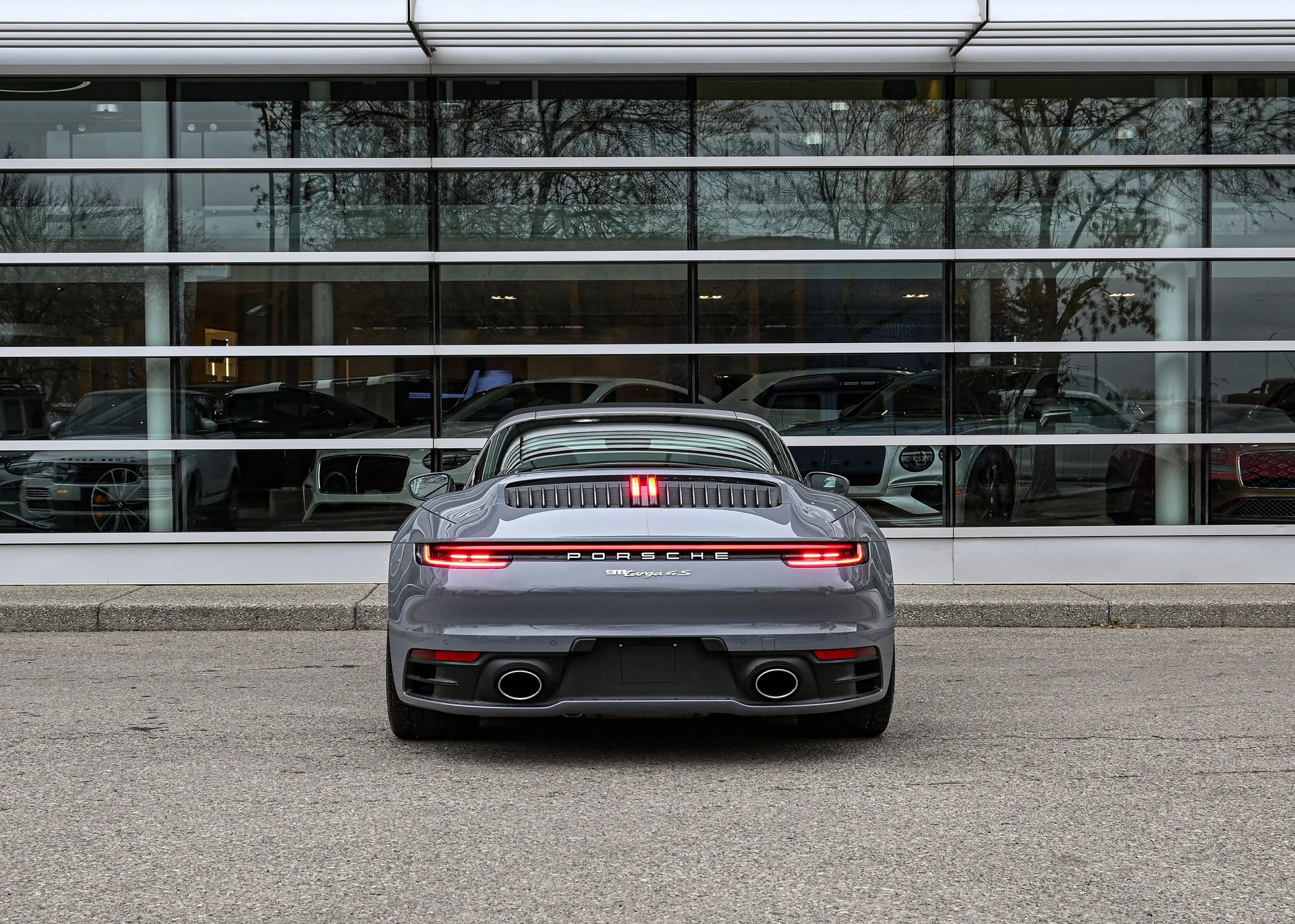 mph007_2478593285_9e2bbade_726c_41f6_8de0_377c34127614_54b886d4e0