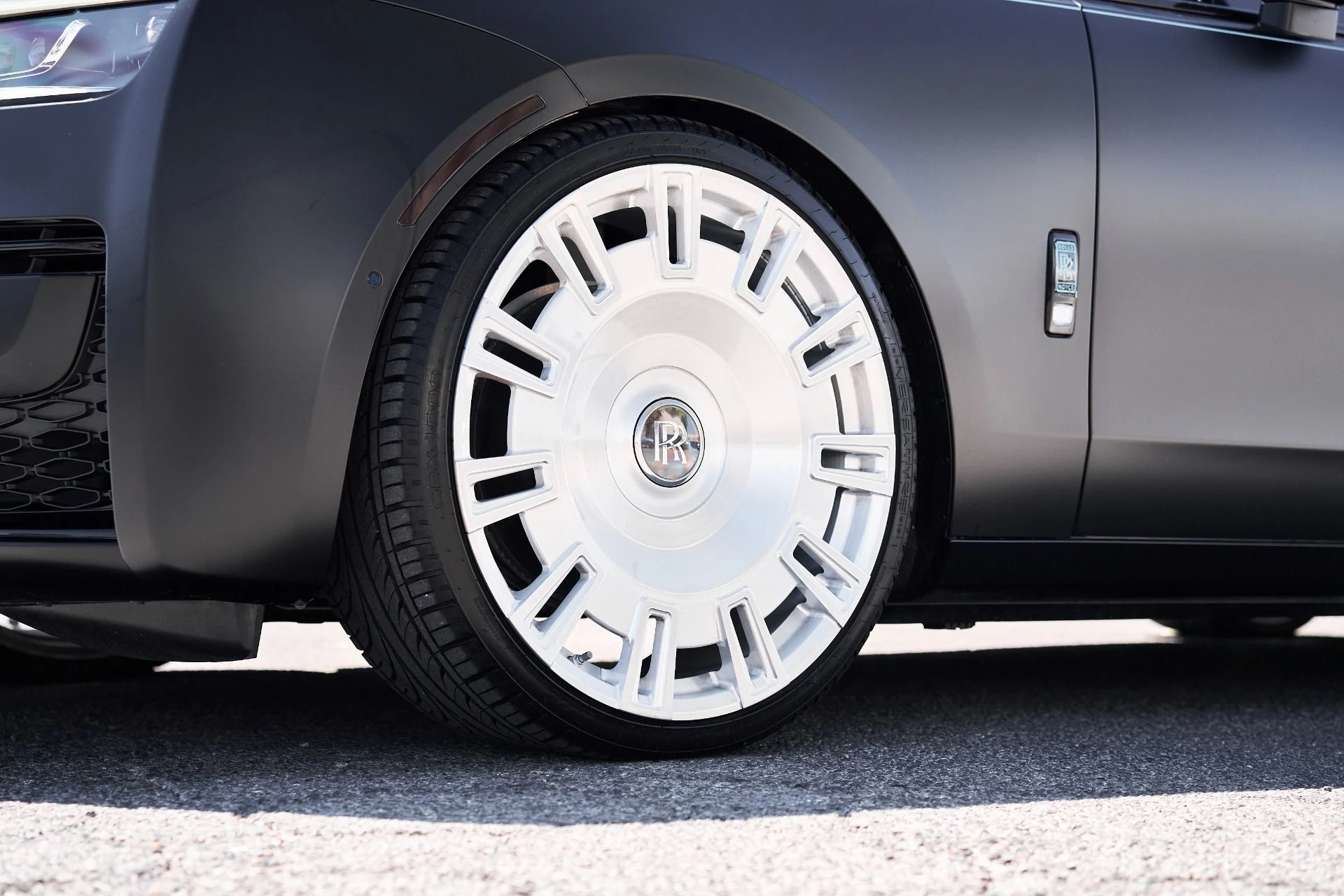 mph007_24786093_Used_2024_Rolls_Royce_Ghost_Base_1755131984_086f3ad7c6