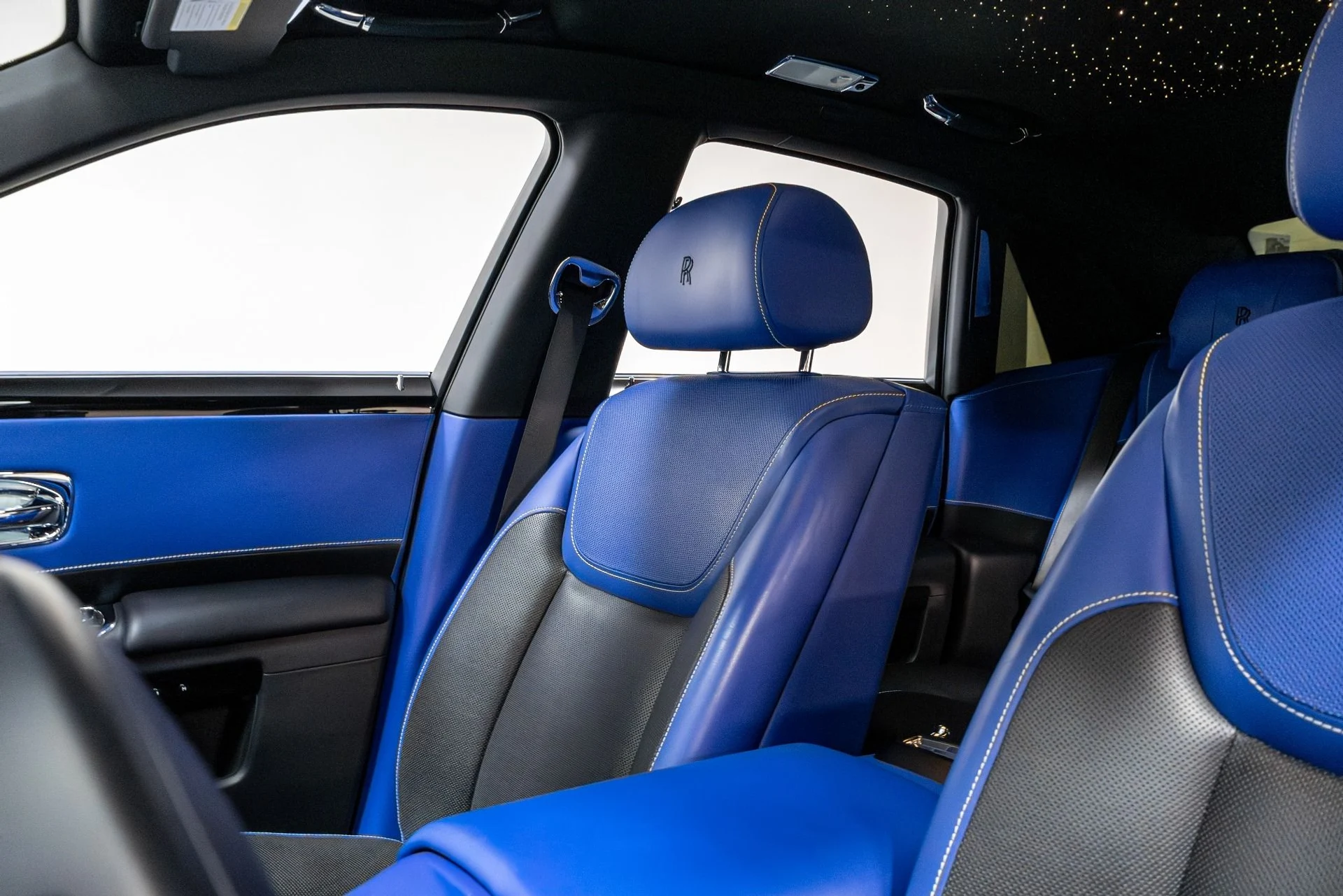 mph007_2487757512_Used_2017_Rolls_Royce_Ghost_Black_Badge_1764012368_9a4c73ff44