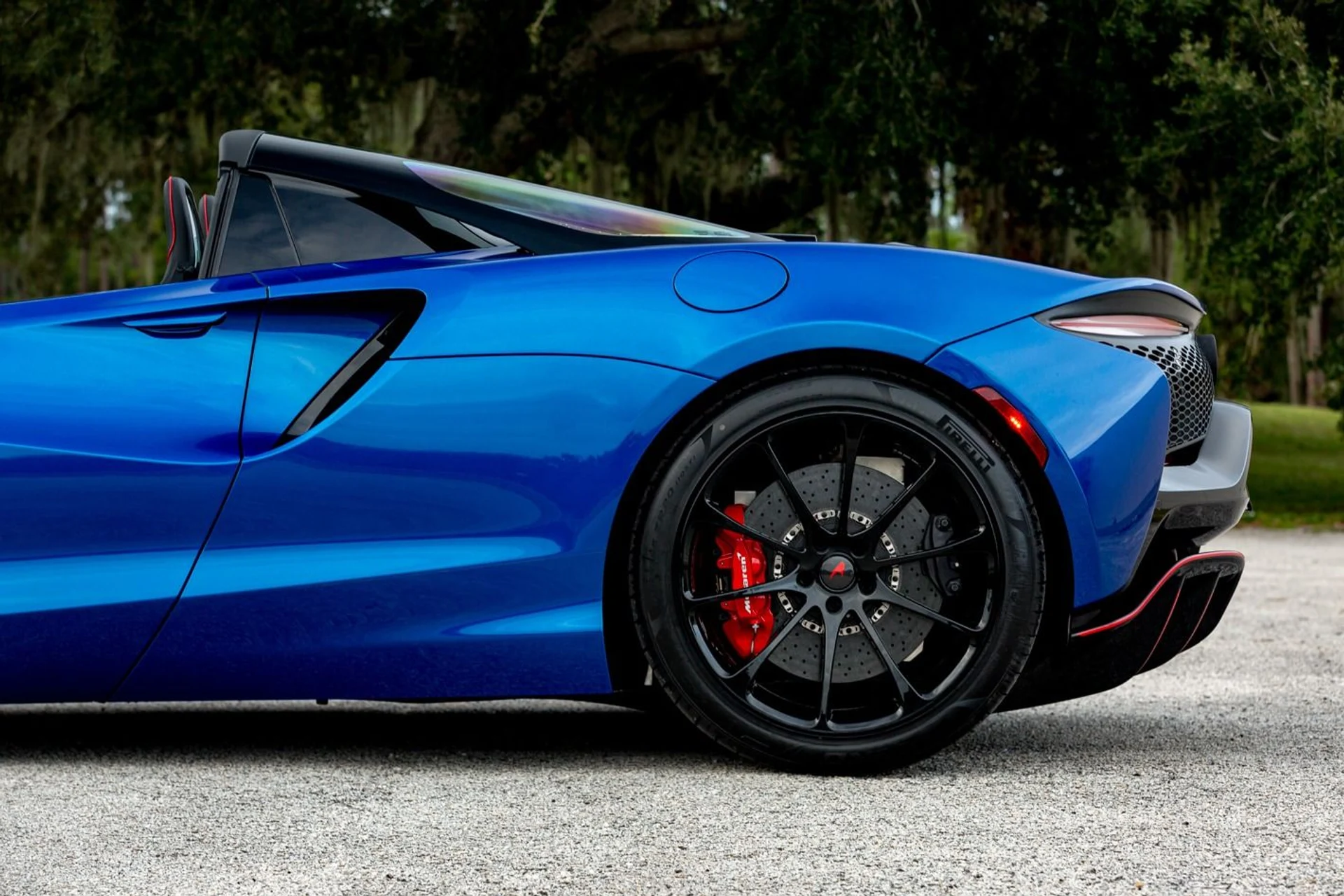 mph007_2490396981_458_p8_l_3a7ccf569a