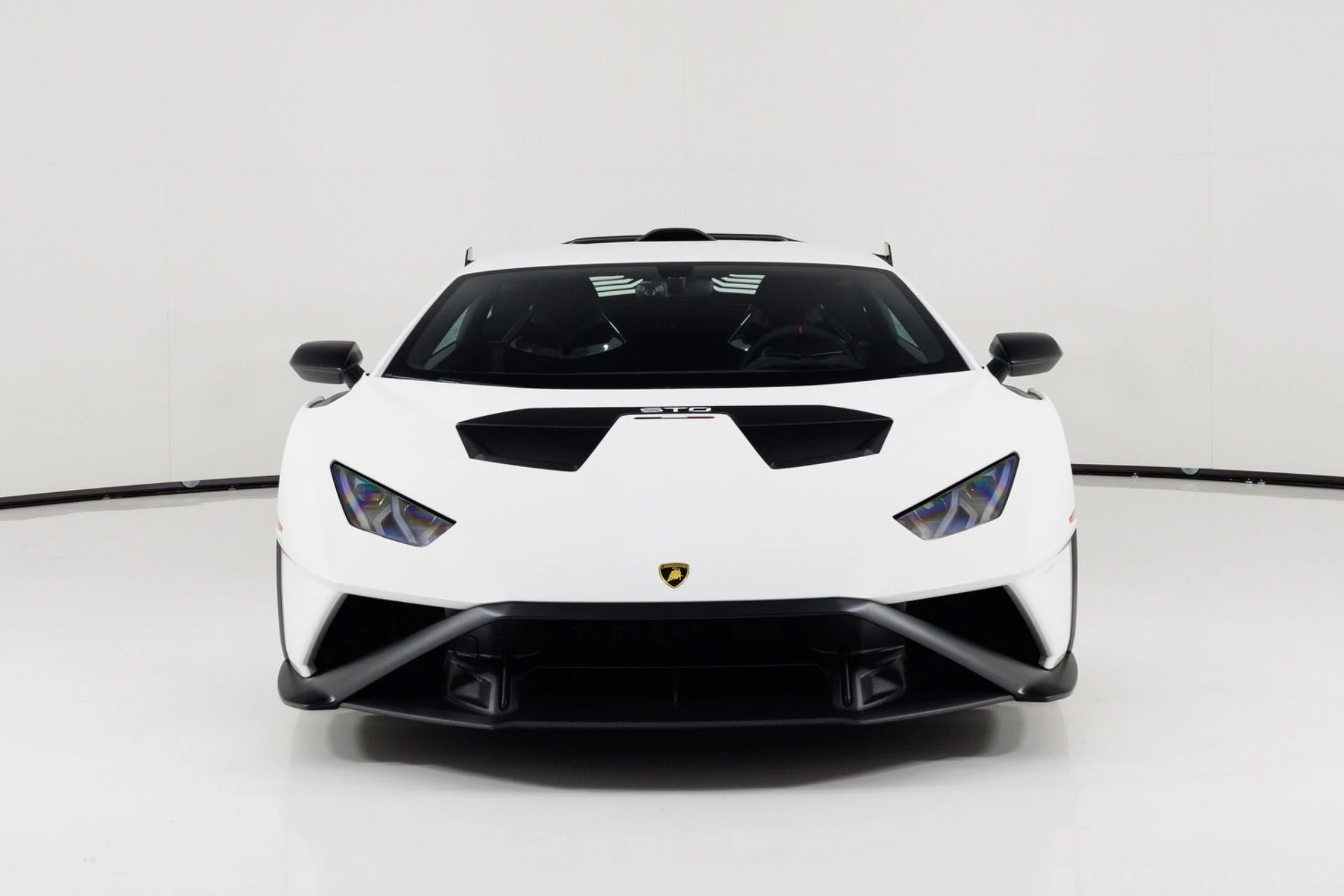 mph007_2492821465_Used_2021_Lamborghini_Huracan_STO_1789754411_cbf2a8a51f
