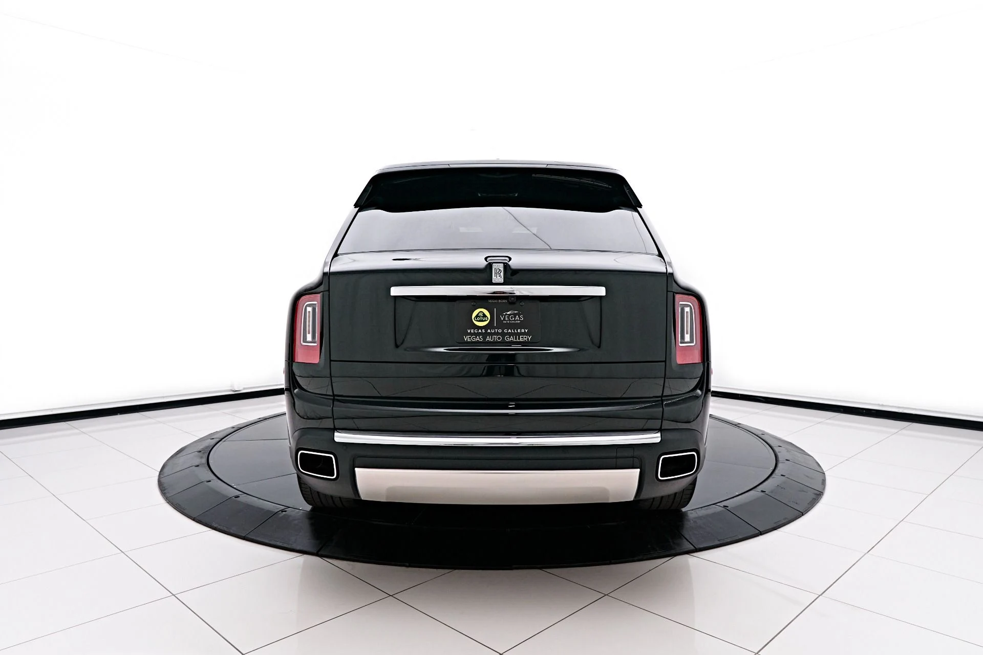 mph007_2495886190_Used_2021_Rolls_Royce_Cullinan_Base_1670108143_808a7969a7