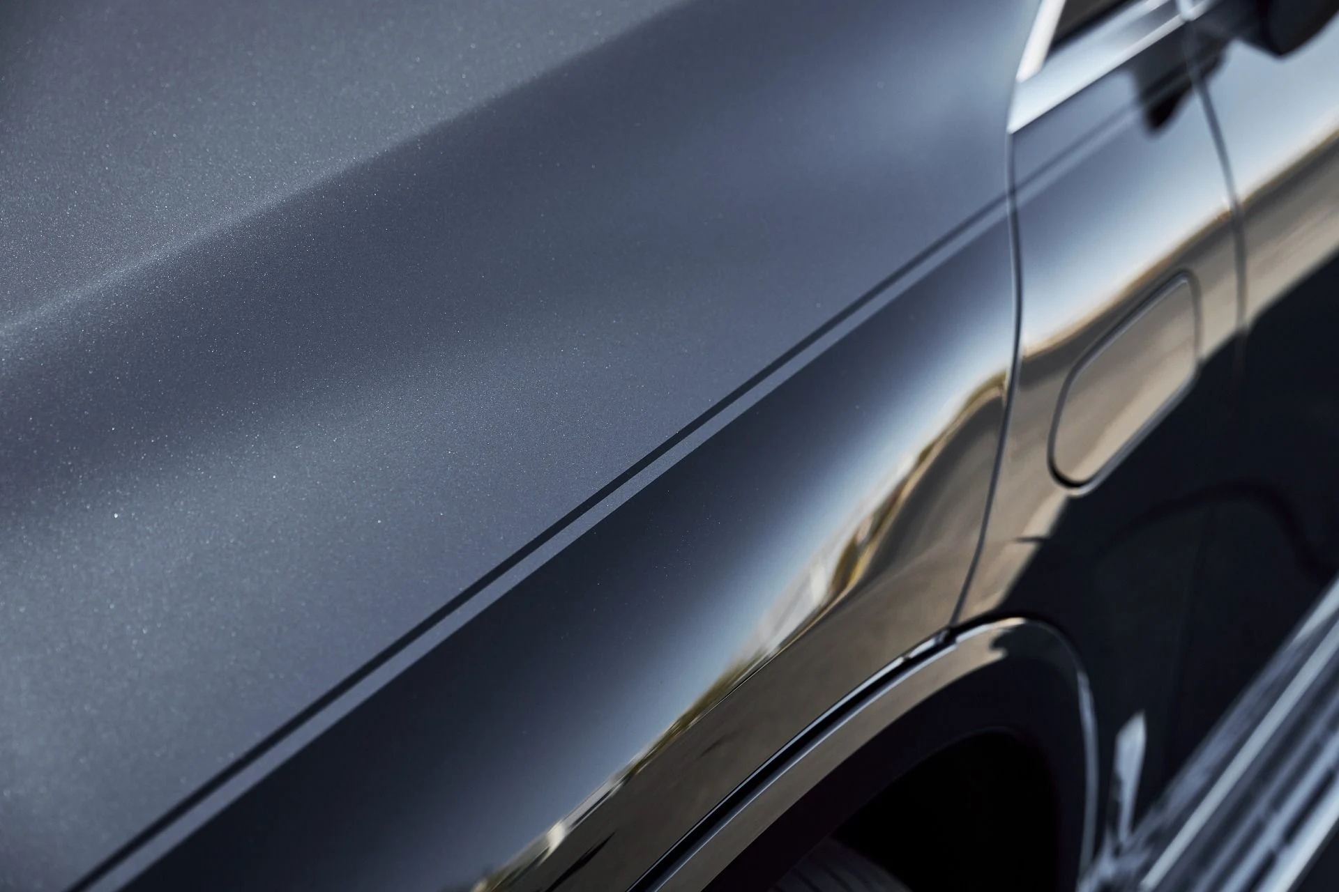 mph007_2503535228_Used_2025_Mercedes_Benz_EQS_Maybach_EQS_680_1770508781_78fb8979fb