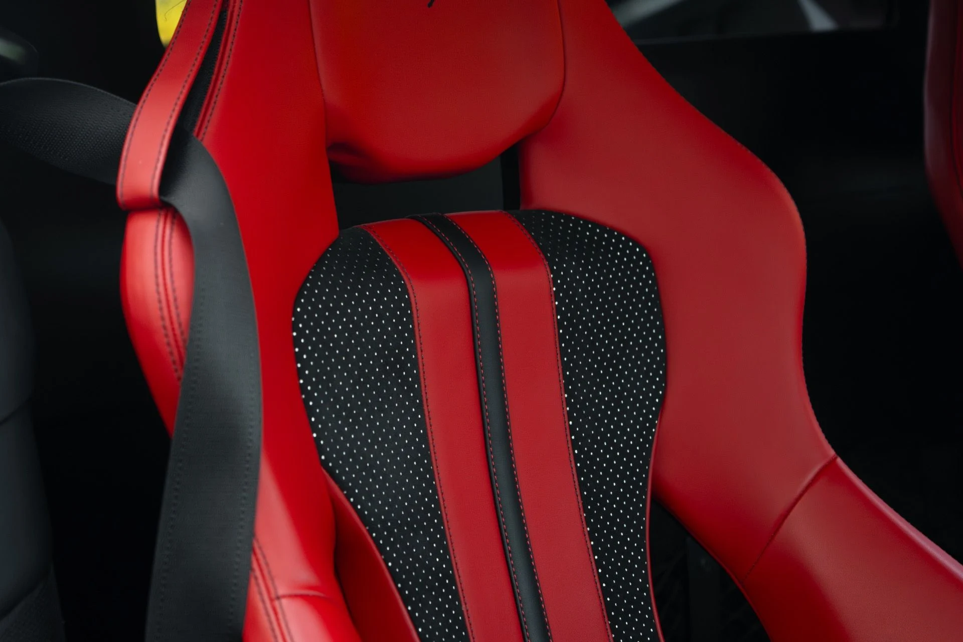 mph007_2508262849_Used_2020_Ferrari_F8_Tributo_1761689763_2d2a6c520d