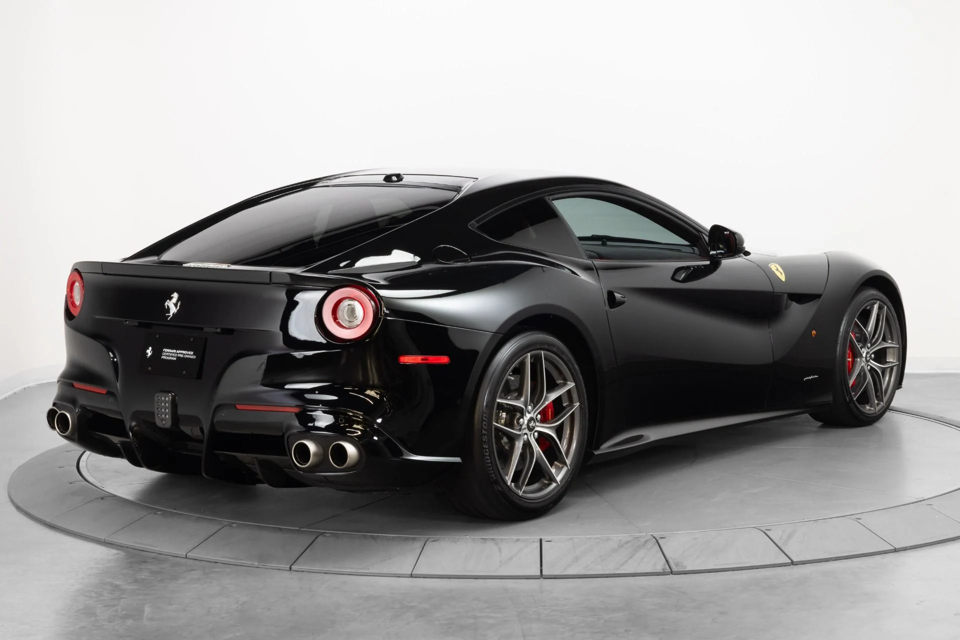 mph007_2511364353_Used_2014_Ferrari_F12berlinetta_1784559579_621040e3e5
