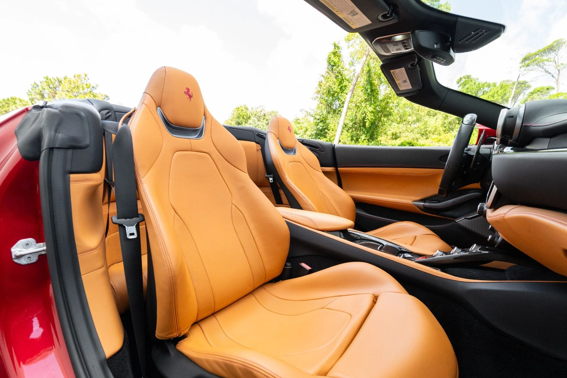 mph007_2516719435_Used_2019_Ferrari_Portofino_1779385815_23ccc75ca3