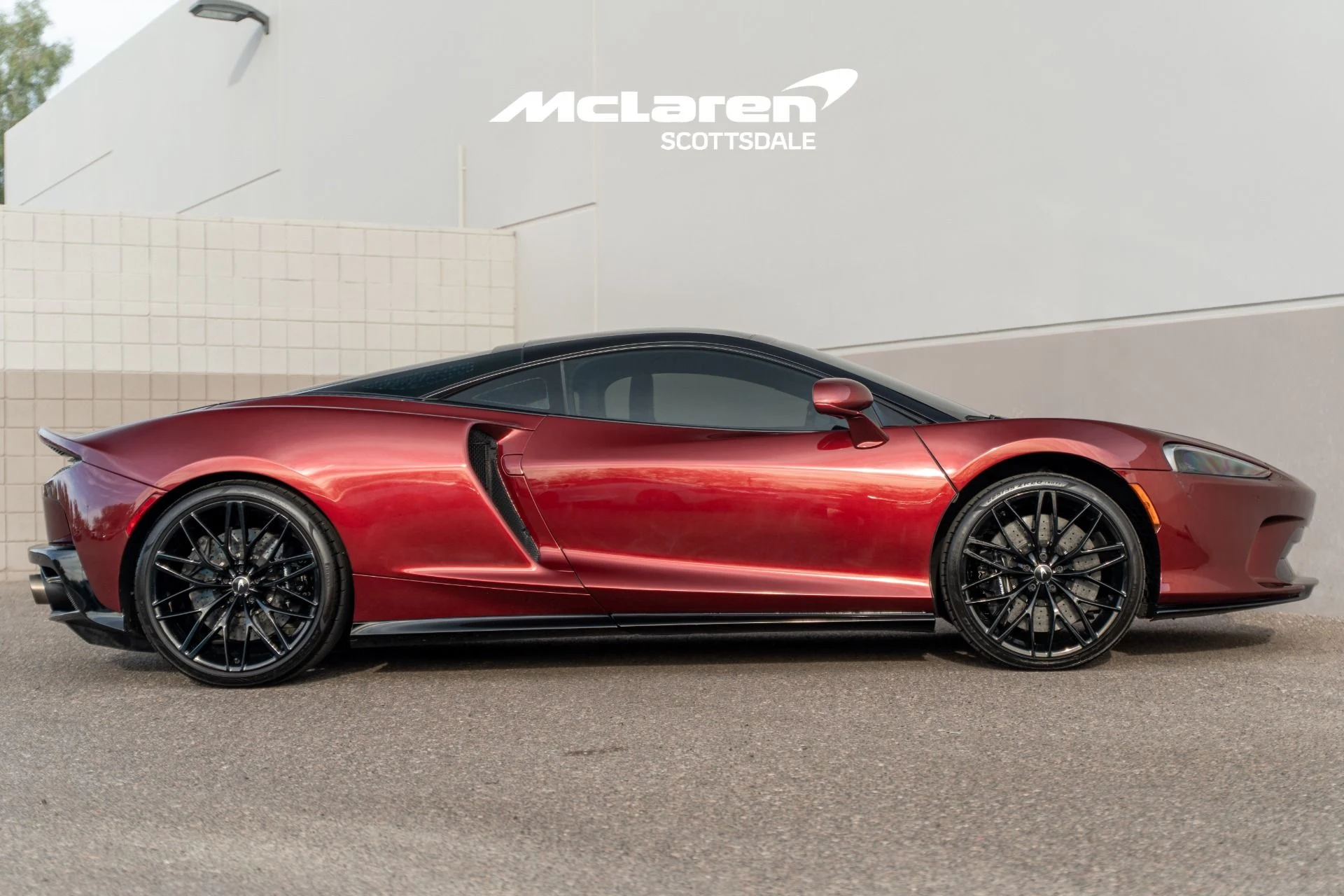 mph007_2521209440_Used_2023_MCLAREN_GT_1771040499_98237fe925