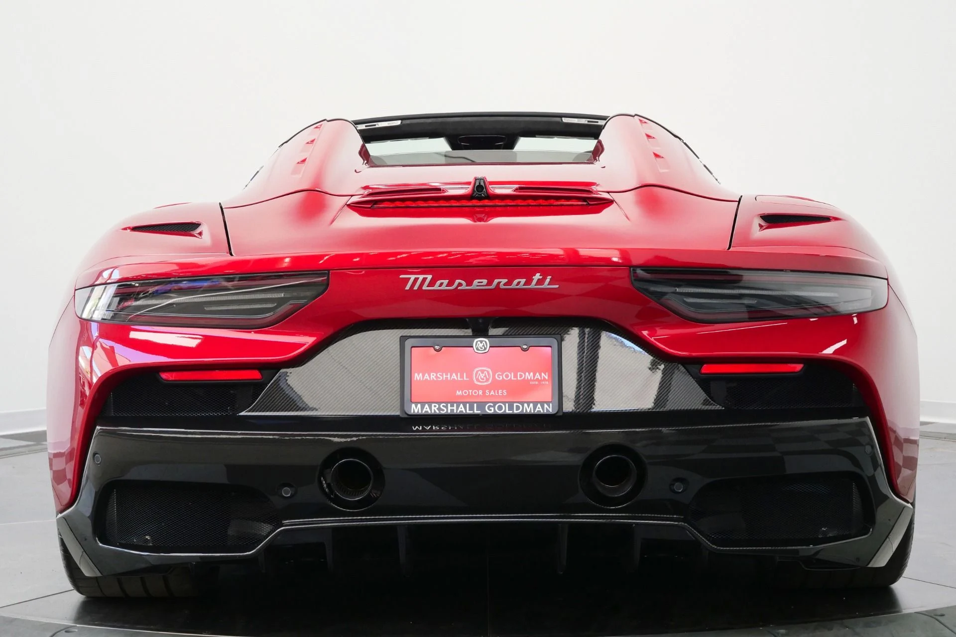 mph007_2521903342_Used_2023_Maserati_MC_20_Cielo_1598_Miles_Carbon_Ceramic_Brakes_Interior_Exterior_Carbon_Packages_1776351589_ad861cd6ae