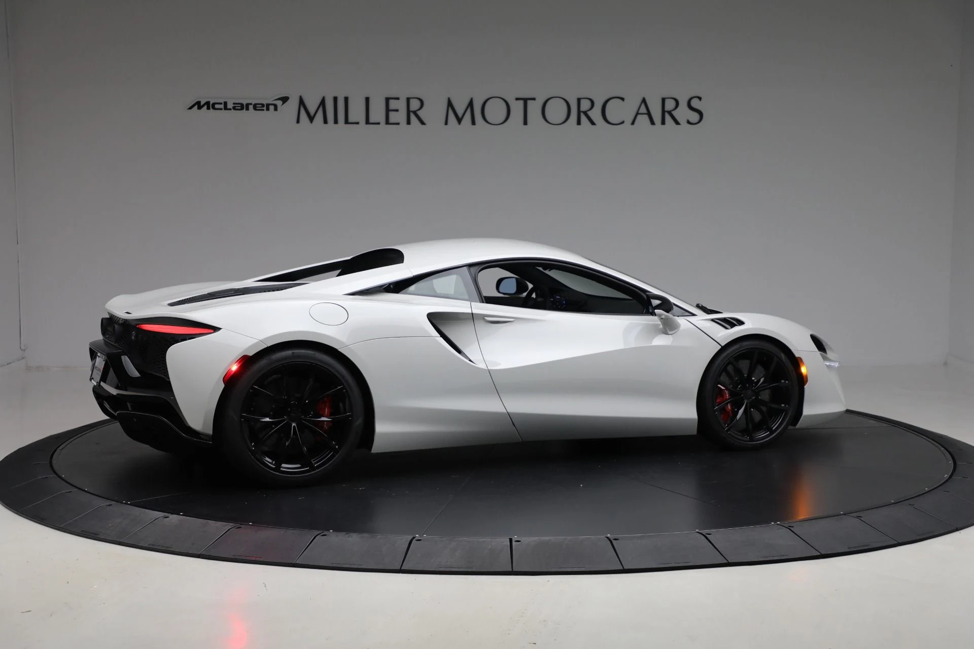 mph007_2522772593_New_2026_Mc_Laren_Artura_Tech_Lux_7d76009893