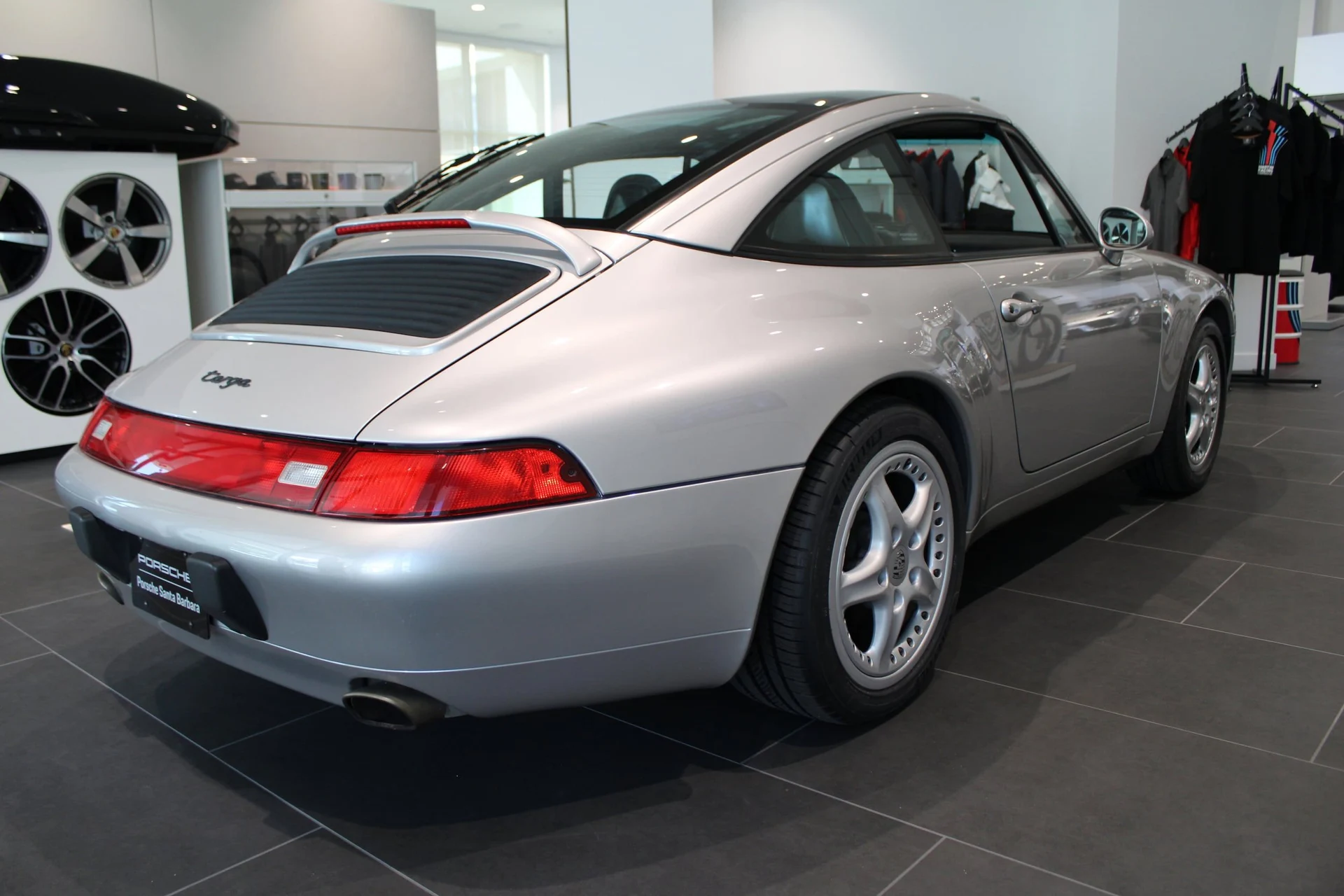 mph007_2525147010_9060591b8f4c13827ed5c1f1bb9dc4efx_21a334a3ef