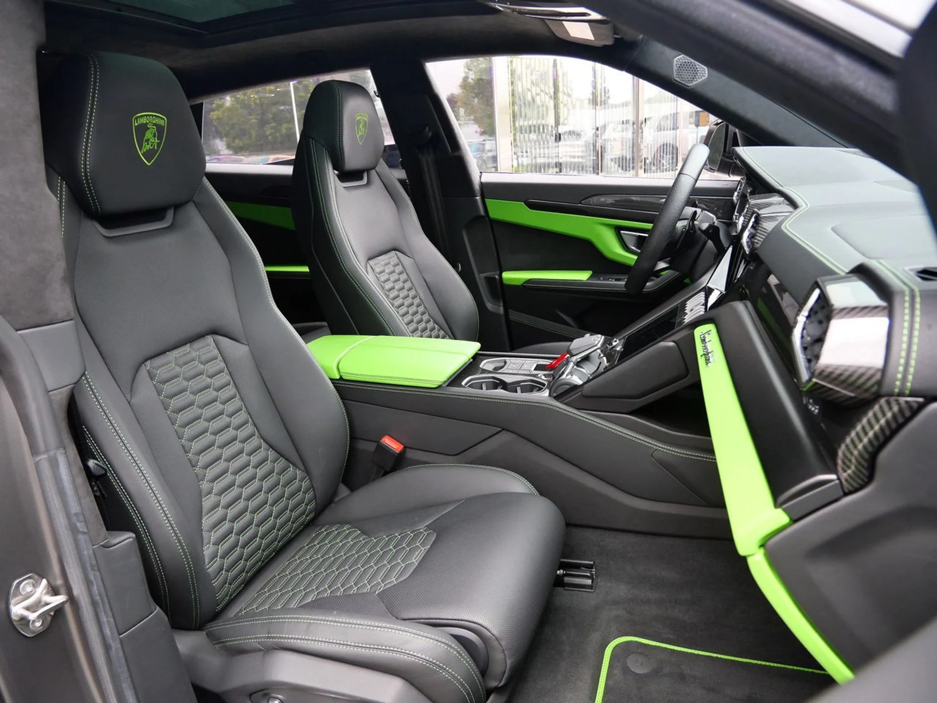 mph007_2534709219_5fa8d8972725187de28a7fa2e9e8dbaex_5a7e99d1e5