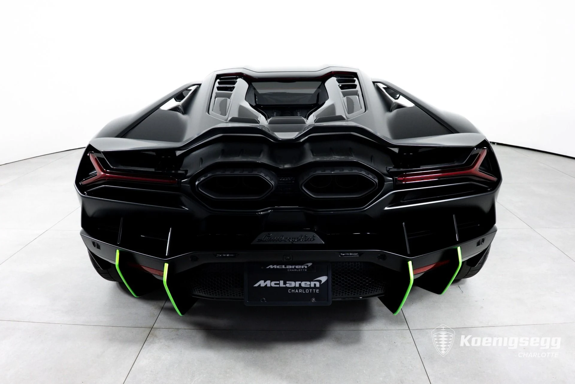 mph007_2547898156_Used_2024_Lamborghini_Revuelto_1783439932_83d88966bf