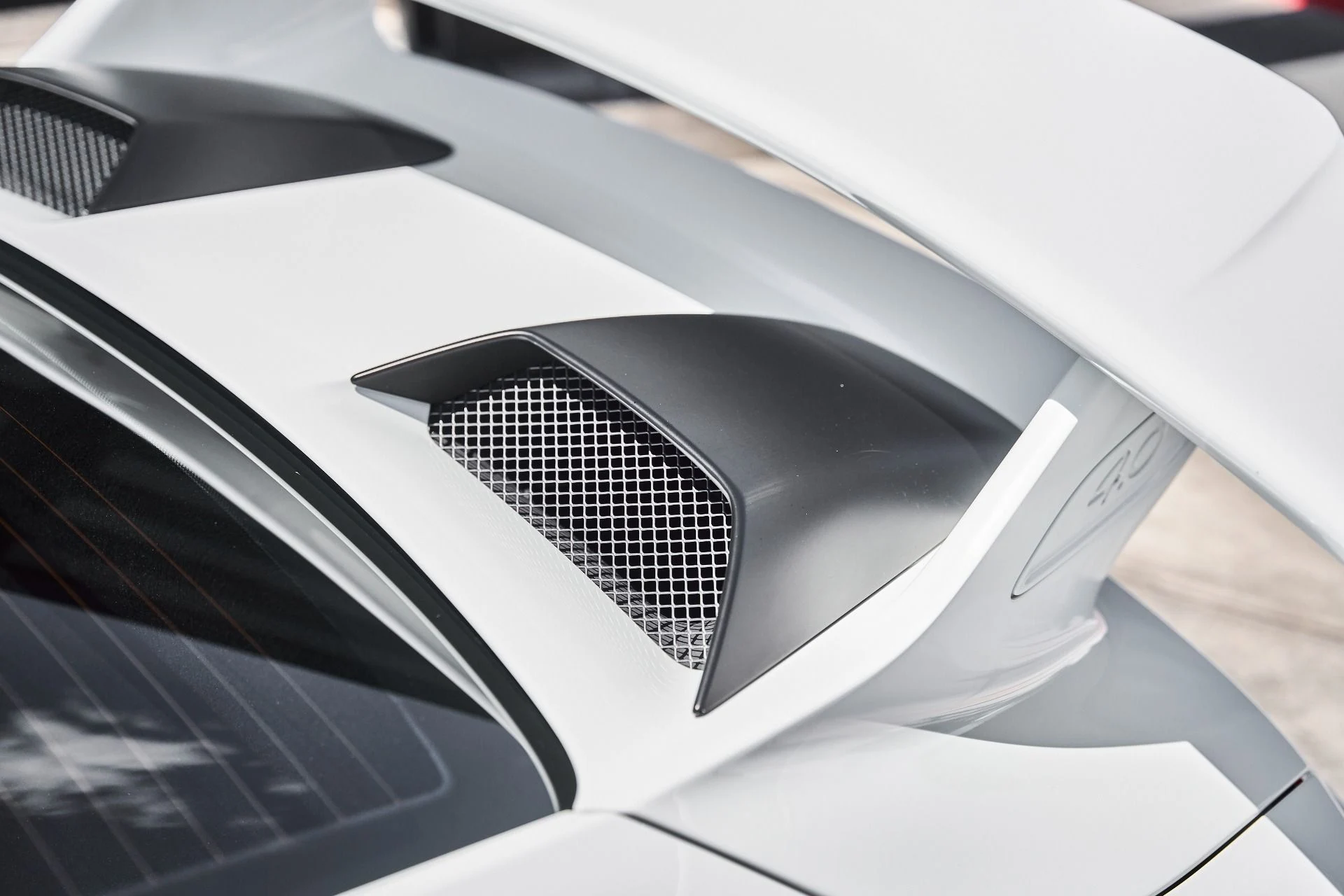 mph007_2551700429_Used_2018_Porsche_911_GT_3_1777749529_be3a734577