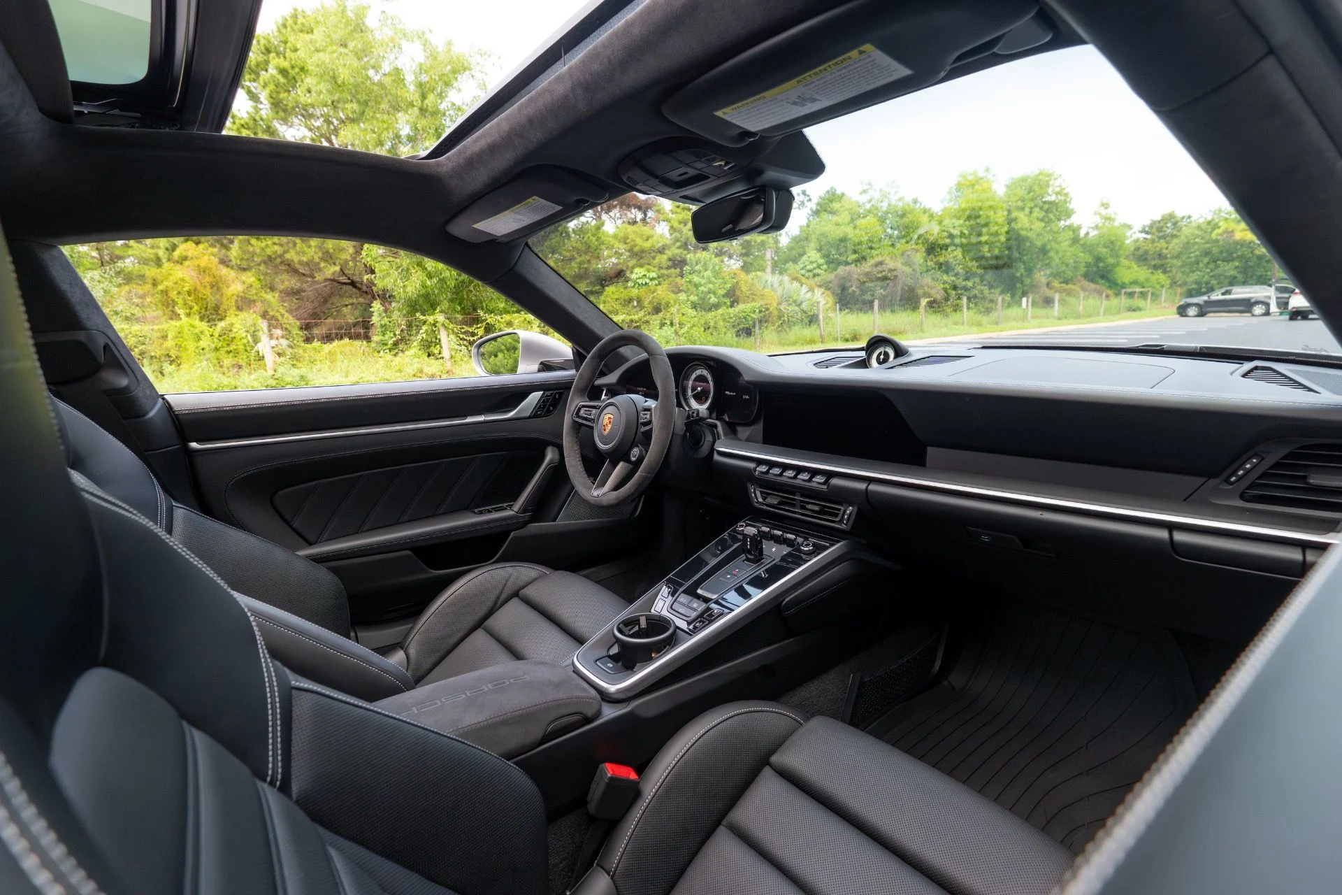 mph007_2560729385_Used_2021_Porsche_911_Turbo_S_1758737347_dd2ea57cee