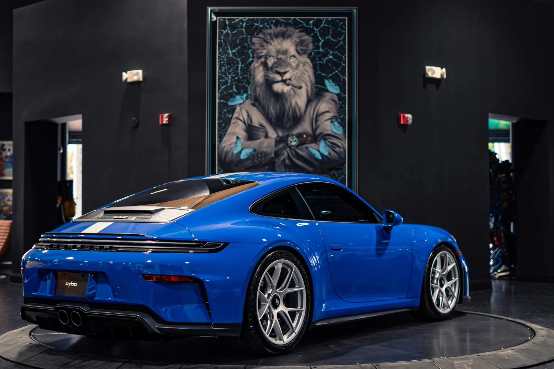 mph007_2561844891_Used_2026_Porsche_911_GT_3_Touring_Lugano_Blue_Lightweight_Package_1777381470_bbc3b0451f