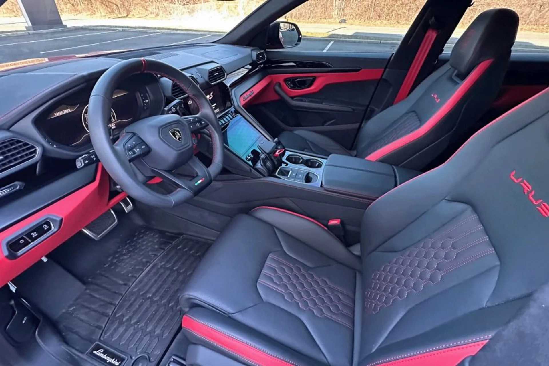 mph007_2579719712_Used_2024_Lamborghini_Urus_S_1766489686_120d5a08ff