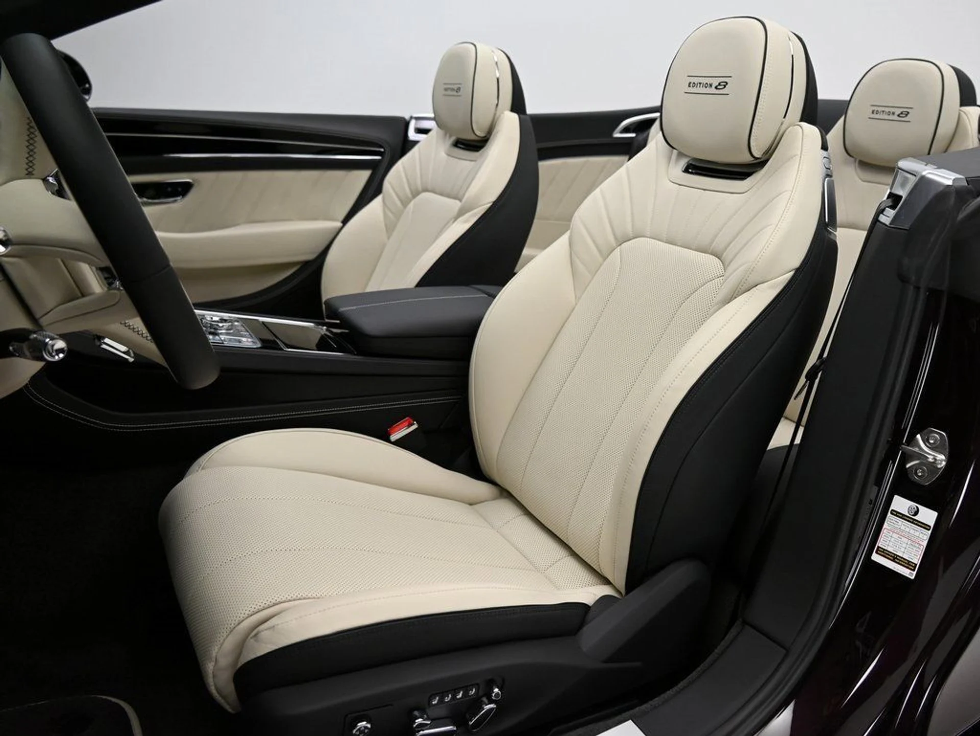 mph007_2580331870_41a8aa8efae746a8adb57f9be63cd7c7_3e3f5ef89b