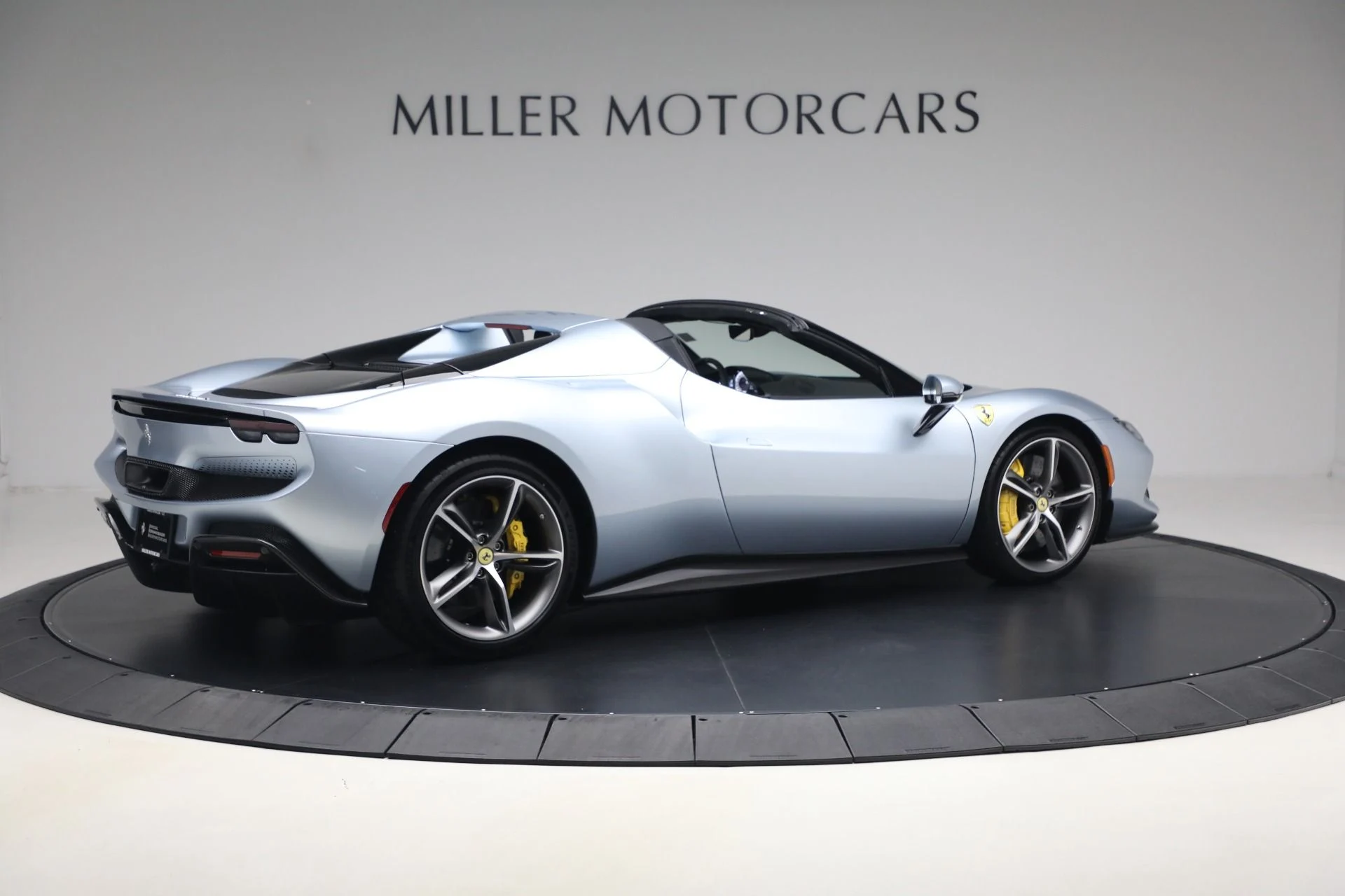 mph007_2586219491_Used_2026_Ferrari_296_GTS_1787677378_a89d0af8ad