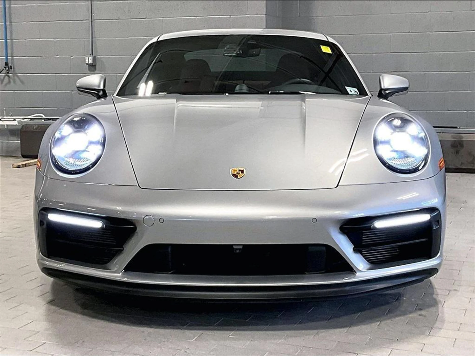 mph007_258787345_u0_MX_Lb_FOV_5_Dz_Di7_O_Zu_OG_Ozc_Nl_ZY_9dce10e996