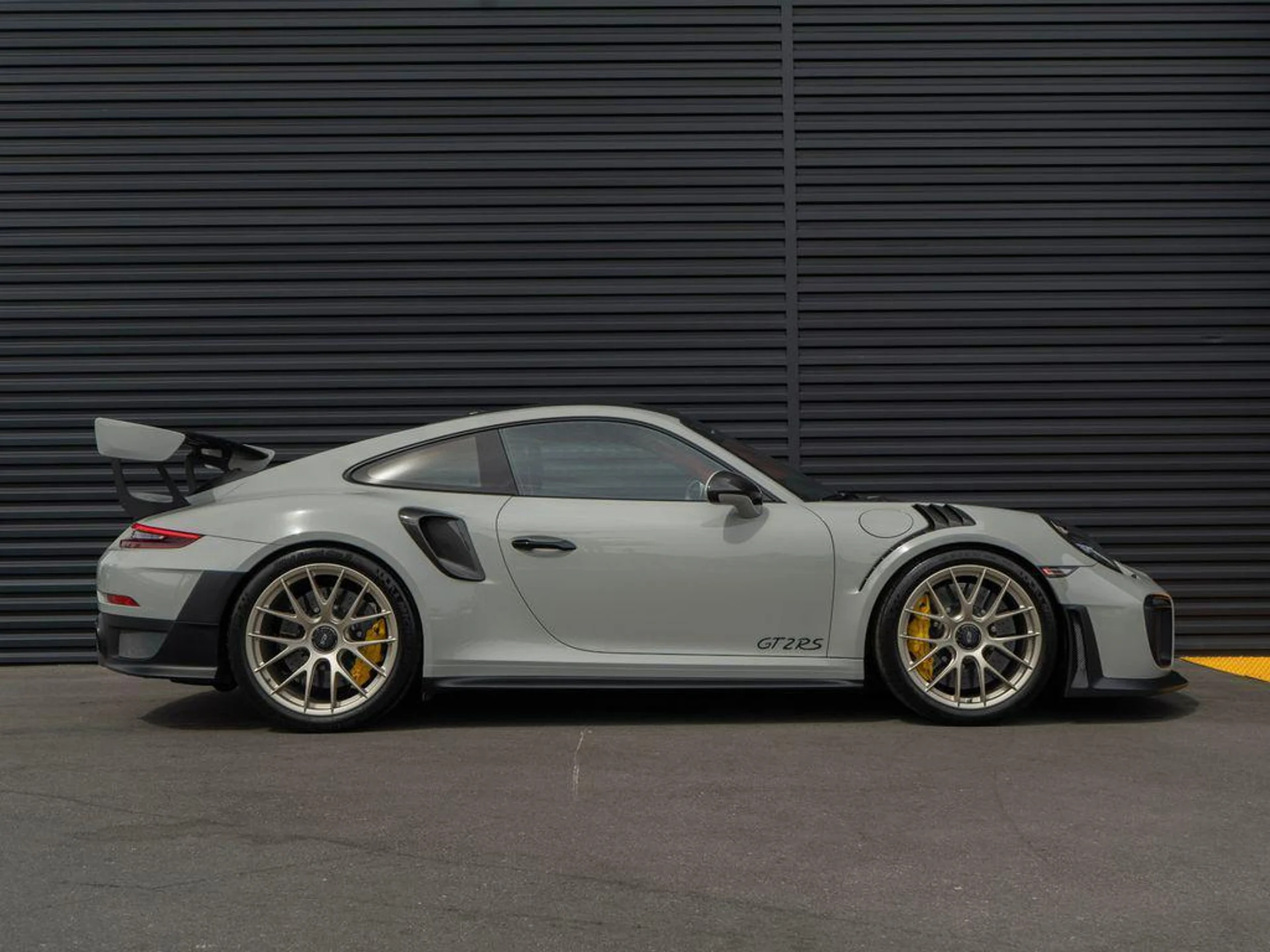 mph007_2597669993_Wmmo_M1id_Doo_CJ_2_Vjo_y1oz_Z_Gk_Ig_a3c77dd67e