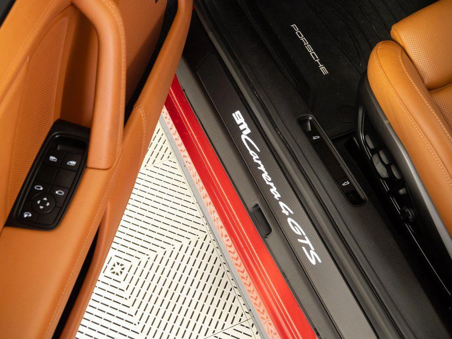 mph007_2597968054_x_N_Ejozt_Rjigo0jp4j6a_C08eb_JDI_69bd5b4397