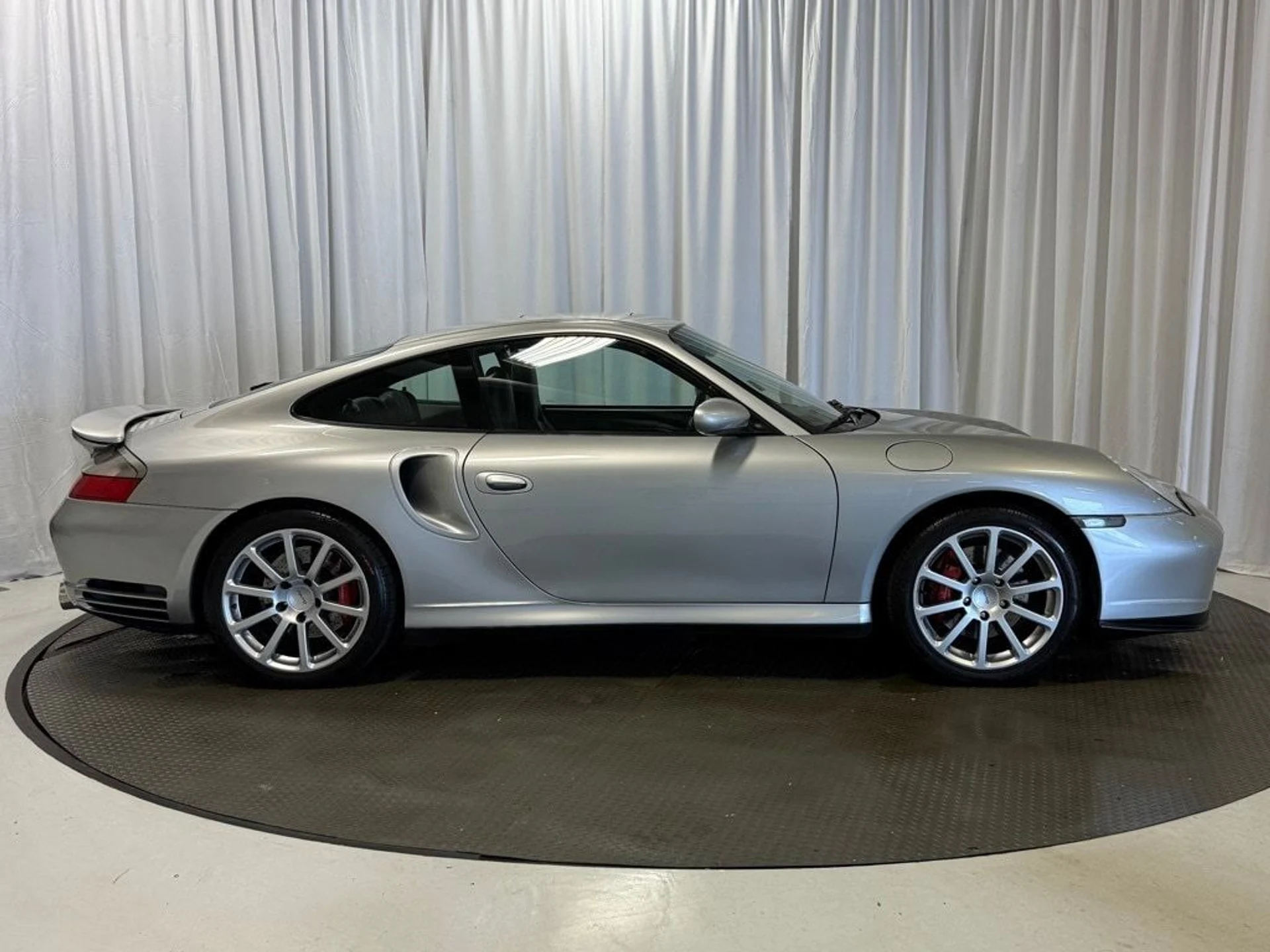 mph007_2601439388_0ffbe3dff9c33b9103b2a1ec78e9c261x_ed9c5b45c7