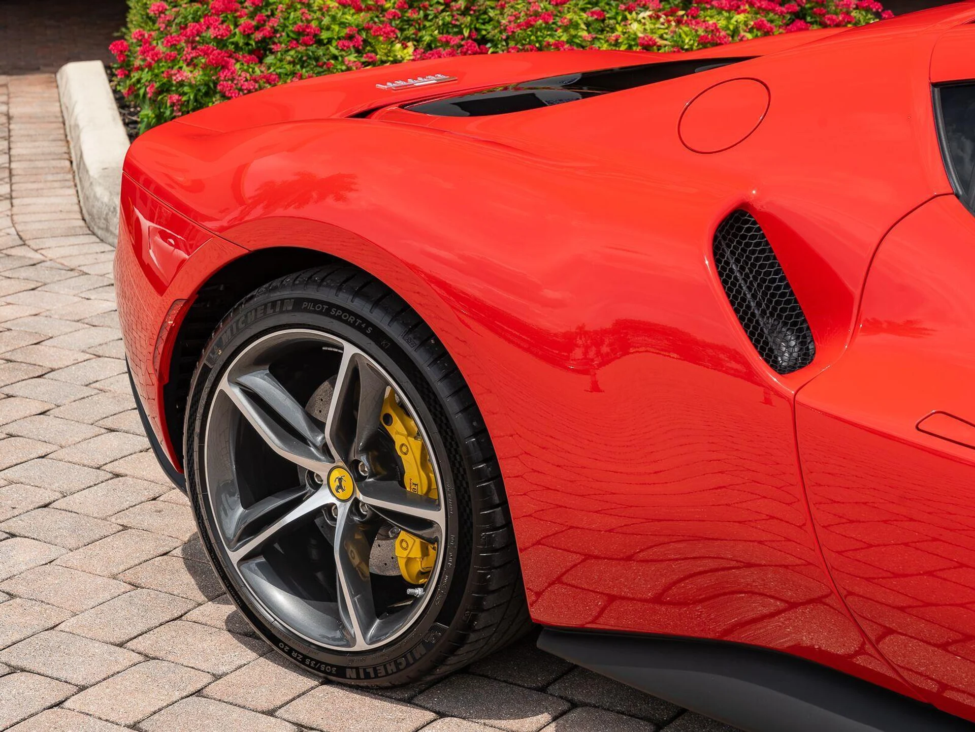 mph007_2602030780_Used_2024_Ferrari_296_GTB_Coupe_1787361021_49ed9b8b78