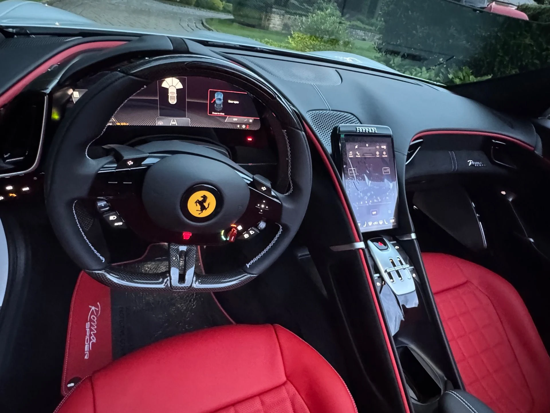 mph007_2603871513_Used_2025_Ferrari_Roma_Spider_1754506247_503a5bdbf0